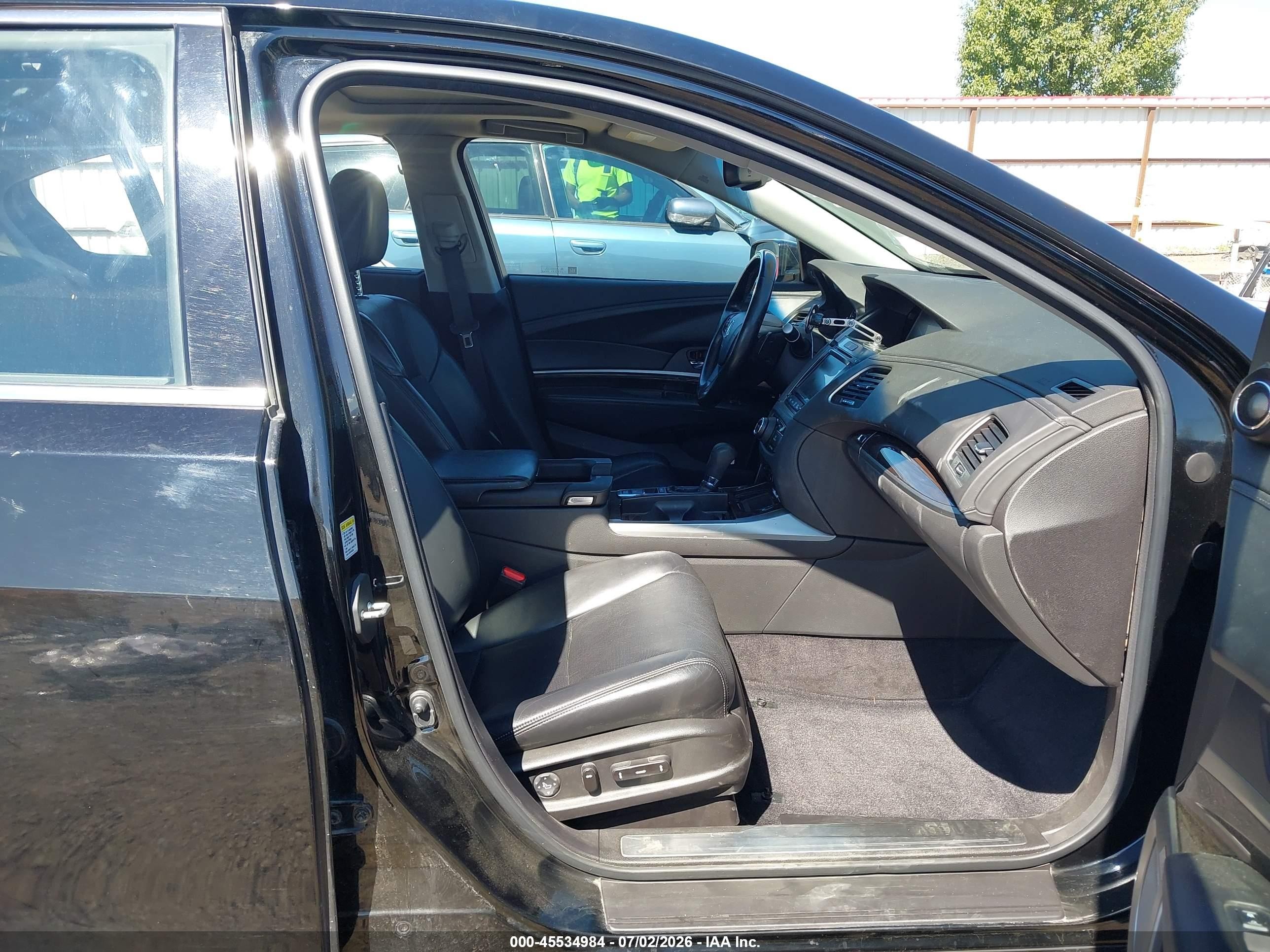 2014 Acura Rlx   Black vin: JH4KC1F9XEC004170