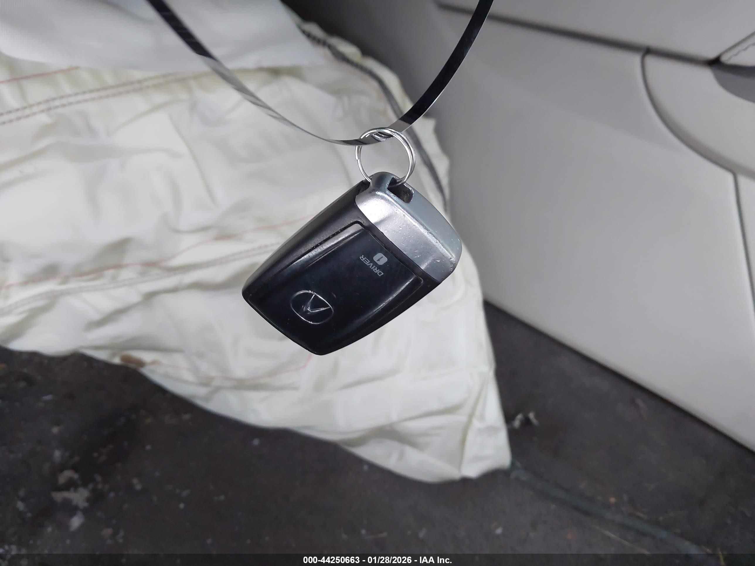 2014 Acura Rlx Sport Hybrid Technology Package Белый vin: JH4KC2F58EC000069