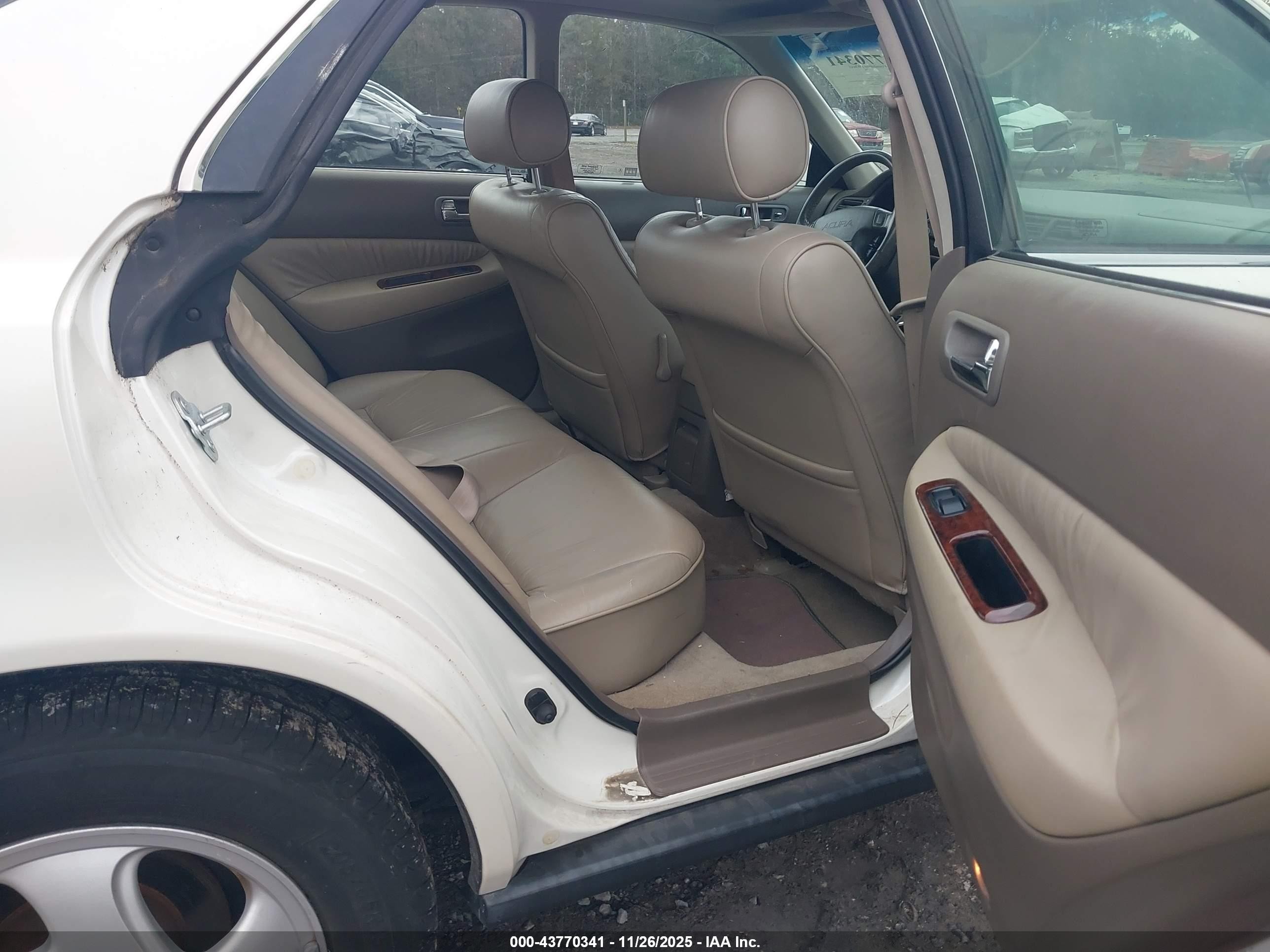 1998 Acura Tl 3.2 White vin: JH4UA3643WC009288