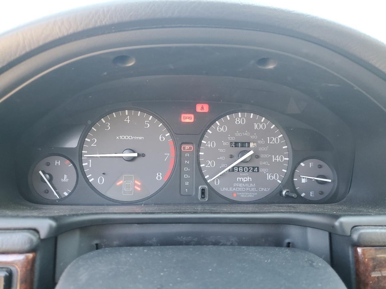 1998 Acura 3.2tl Silver vin: JH4UA3647WC009083