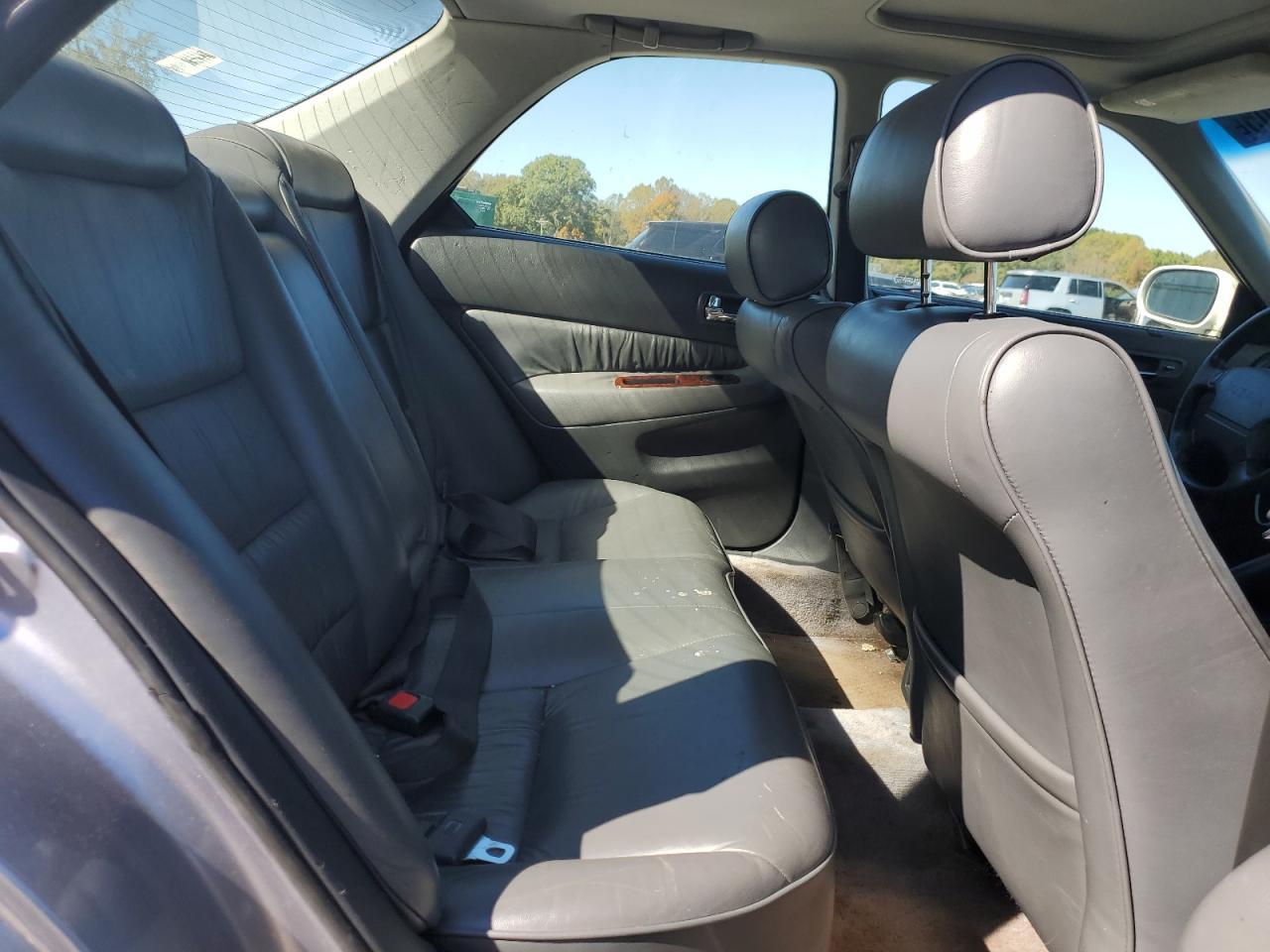 1998 Acura 3.2tl Silver vin: JH4UA3647WC009083