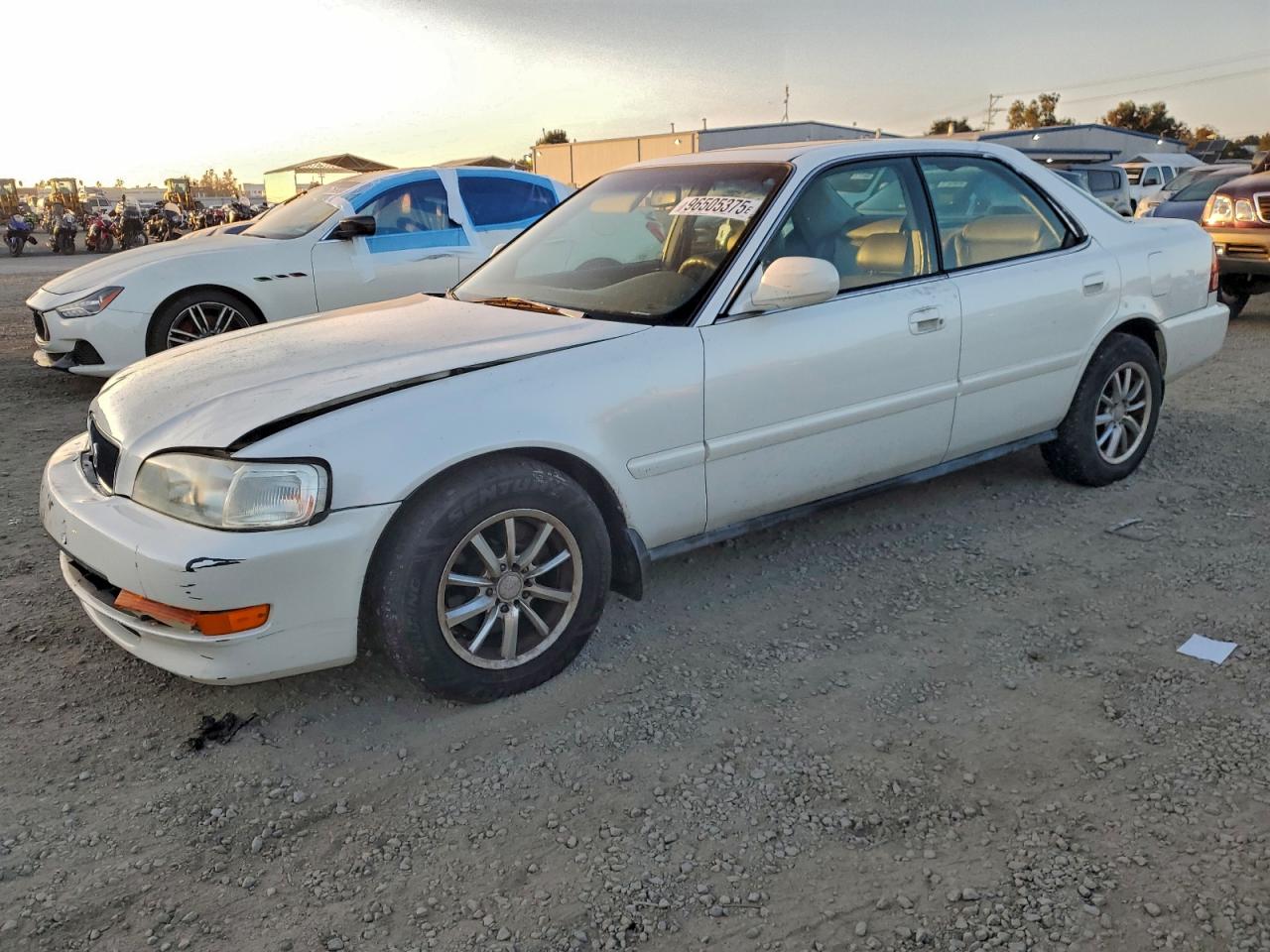 JH4UA3658TC010246
