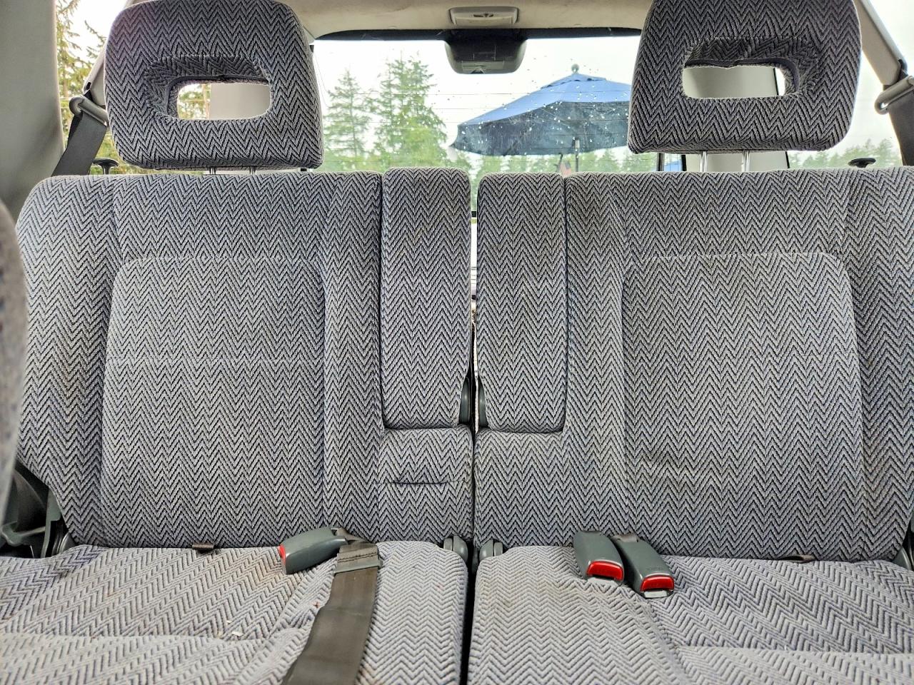 1998 Honda Cr-v Lx Silver vin: JHLRD1742WC033649