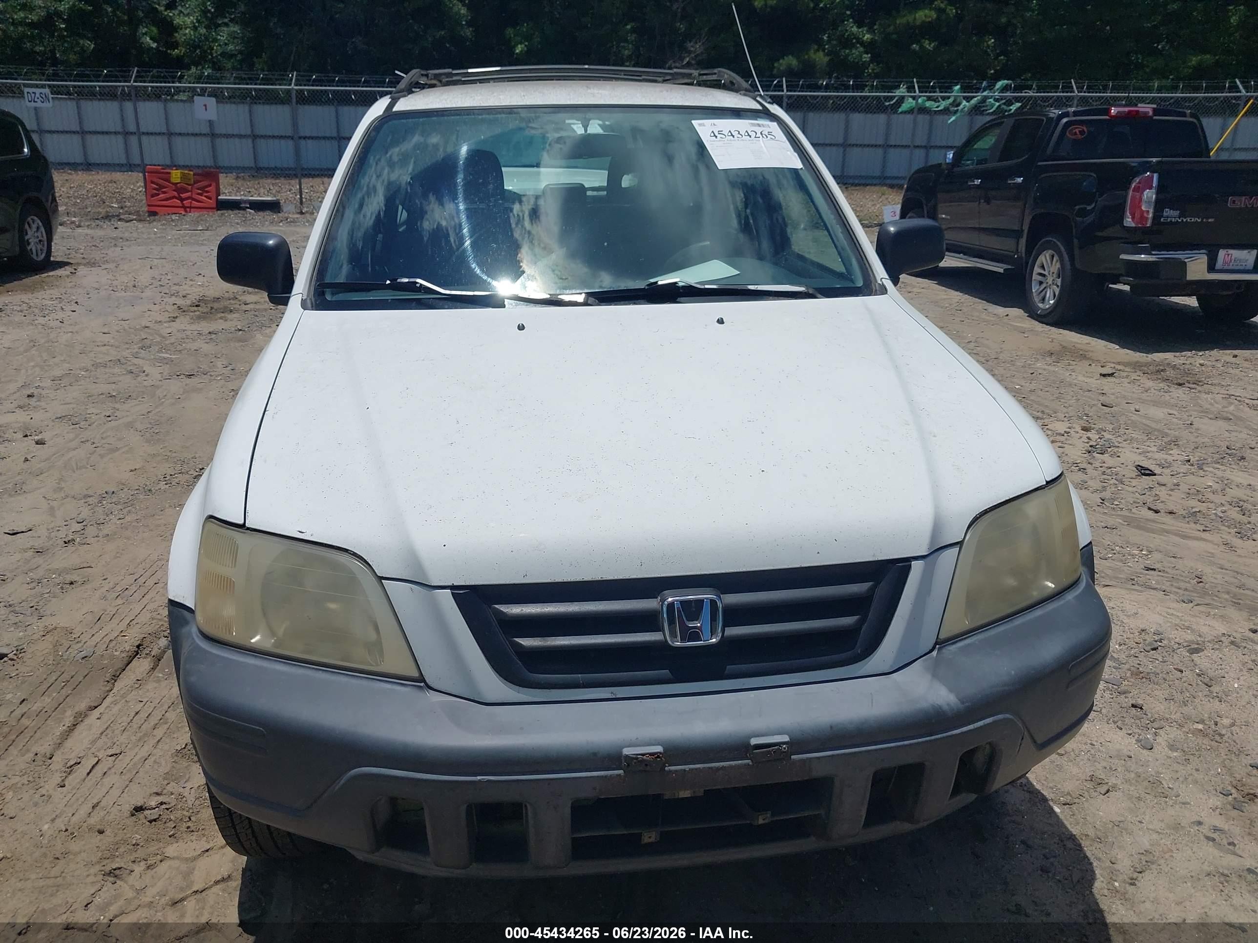 2001 Honda Cr-v Lx White vin: JHLRD18441C015791