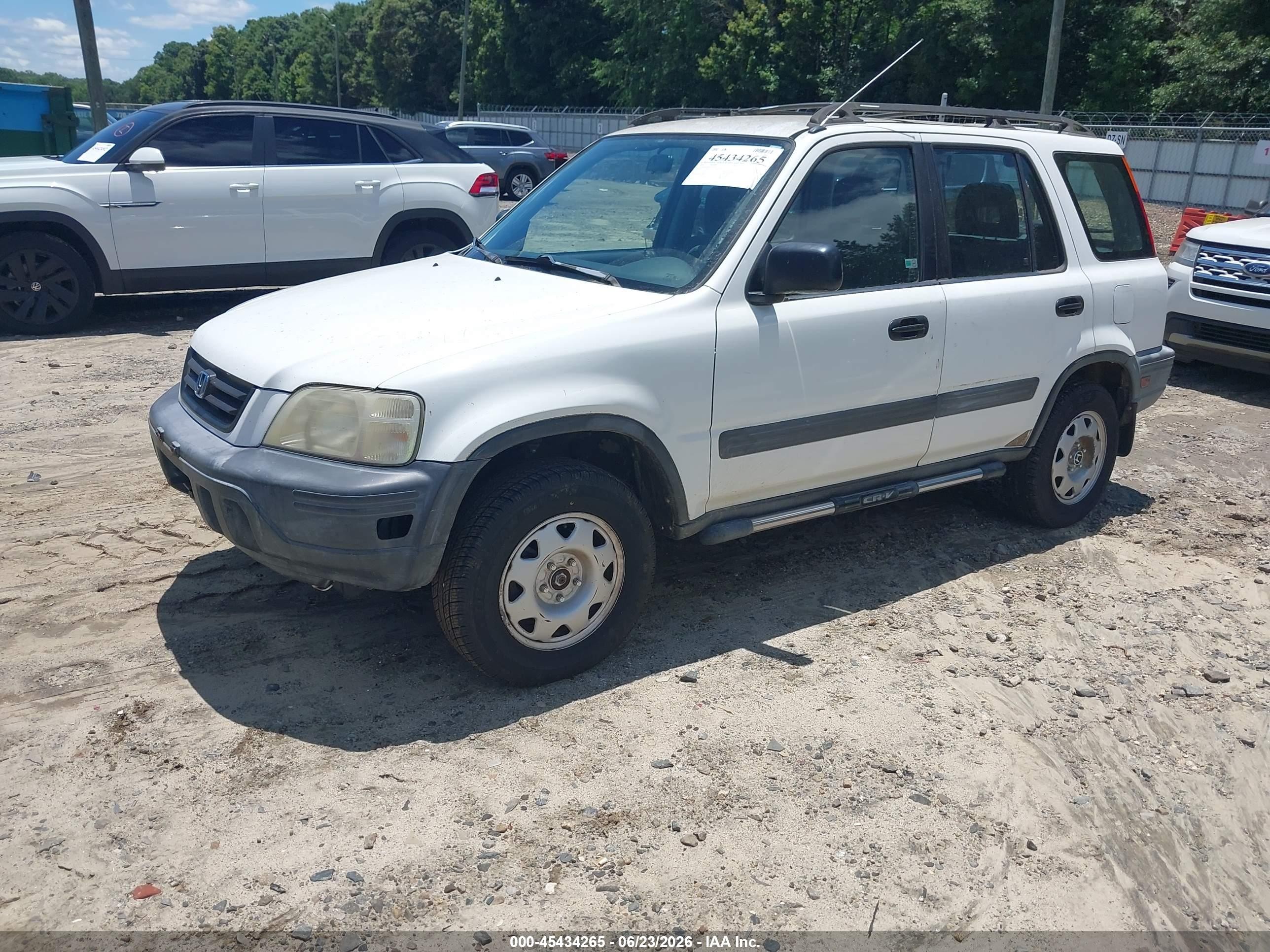 2001 Honda Cr-v Lx White vin: JHLRD18441C015791