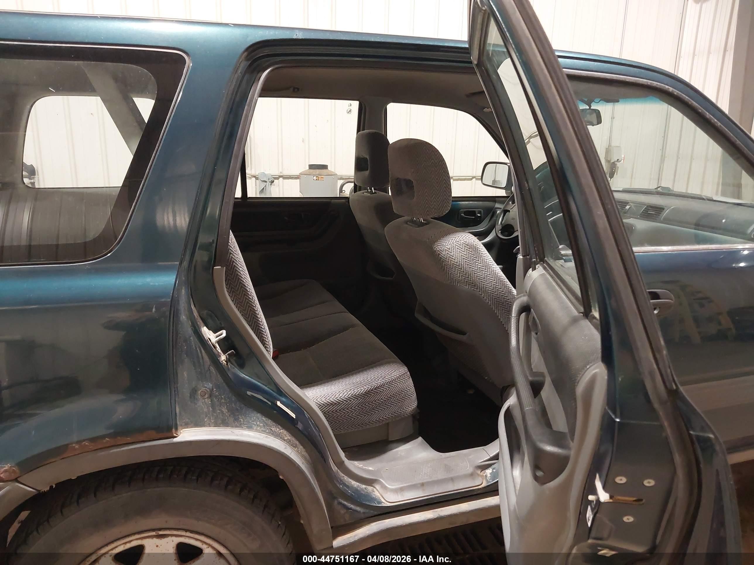 1997 Honda Cr-v   Dark Blue vin: JHLRD1846VC058051