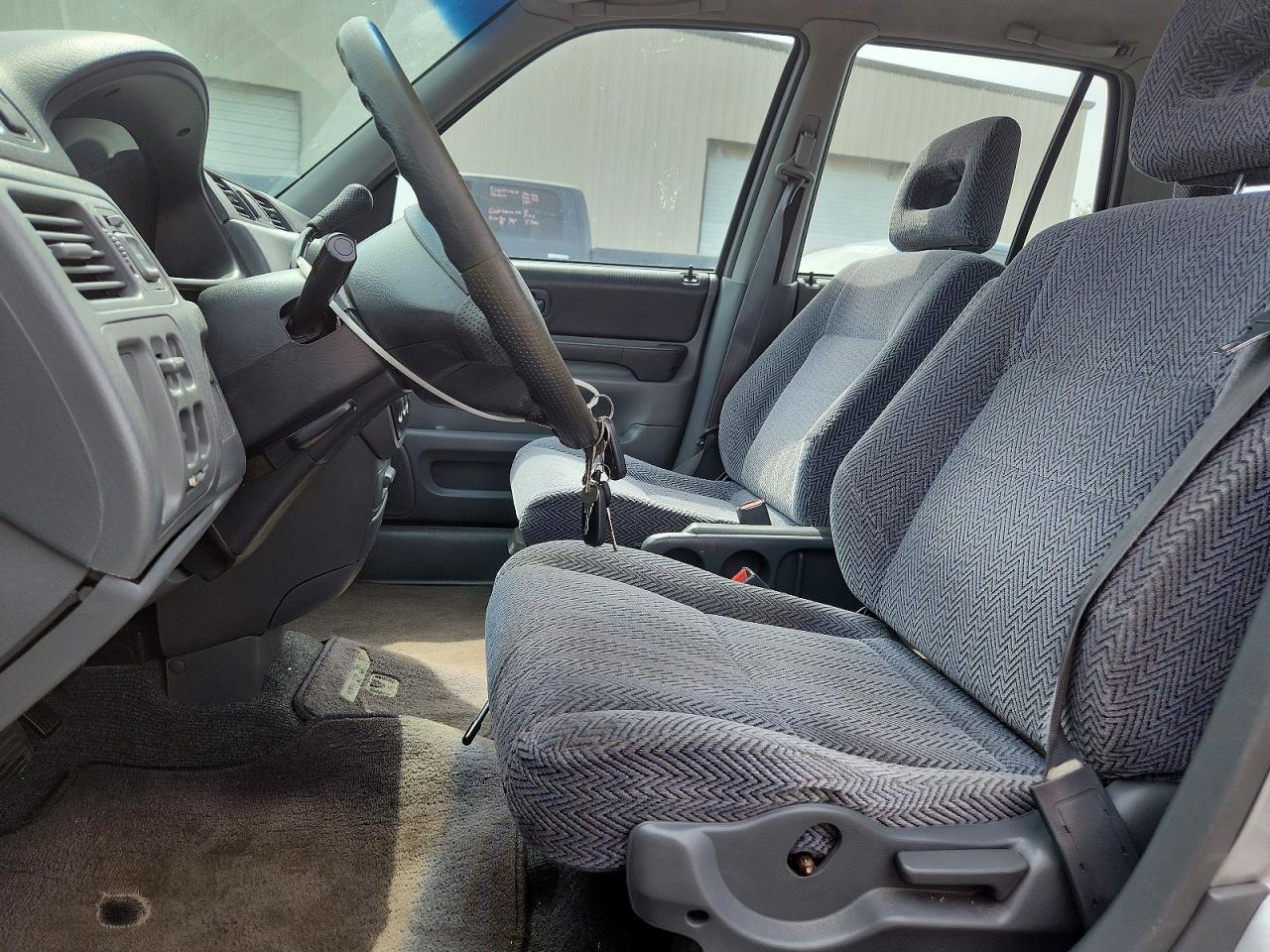 1997 Honda Cr-v Lx Silver vin: JHLRD1847VC016214