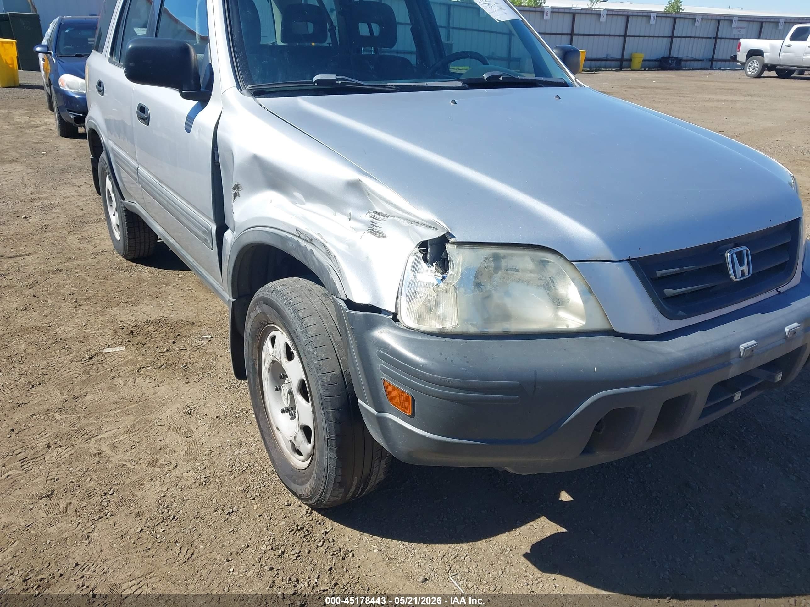 1997 Honda Cr-v   Silver vin: JHLRD1848VC016223