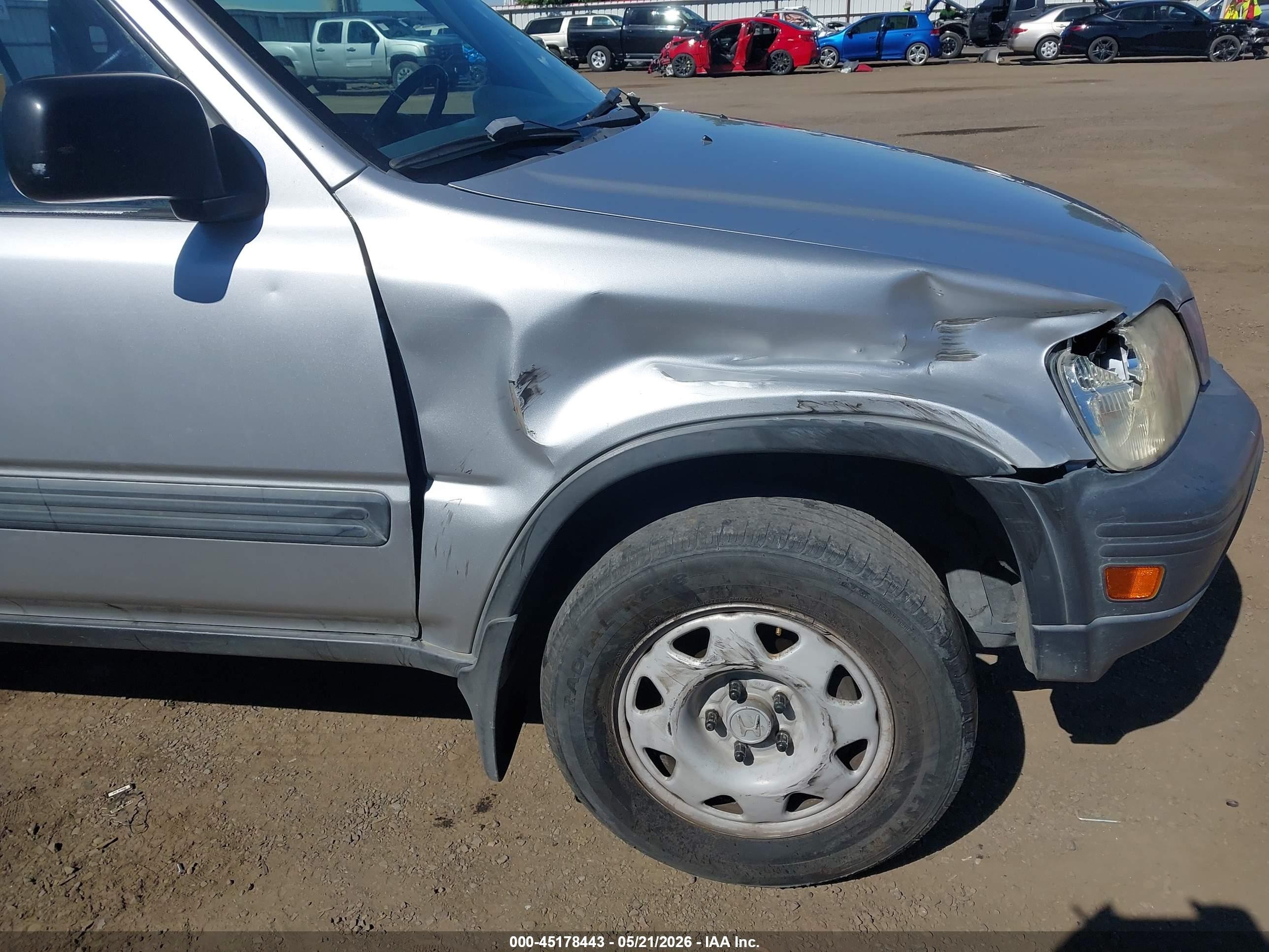 1997 Honda Cr-v   Silver vin: JHLRD1848VC016223