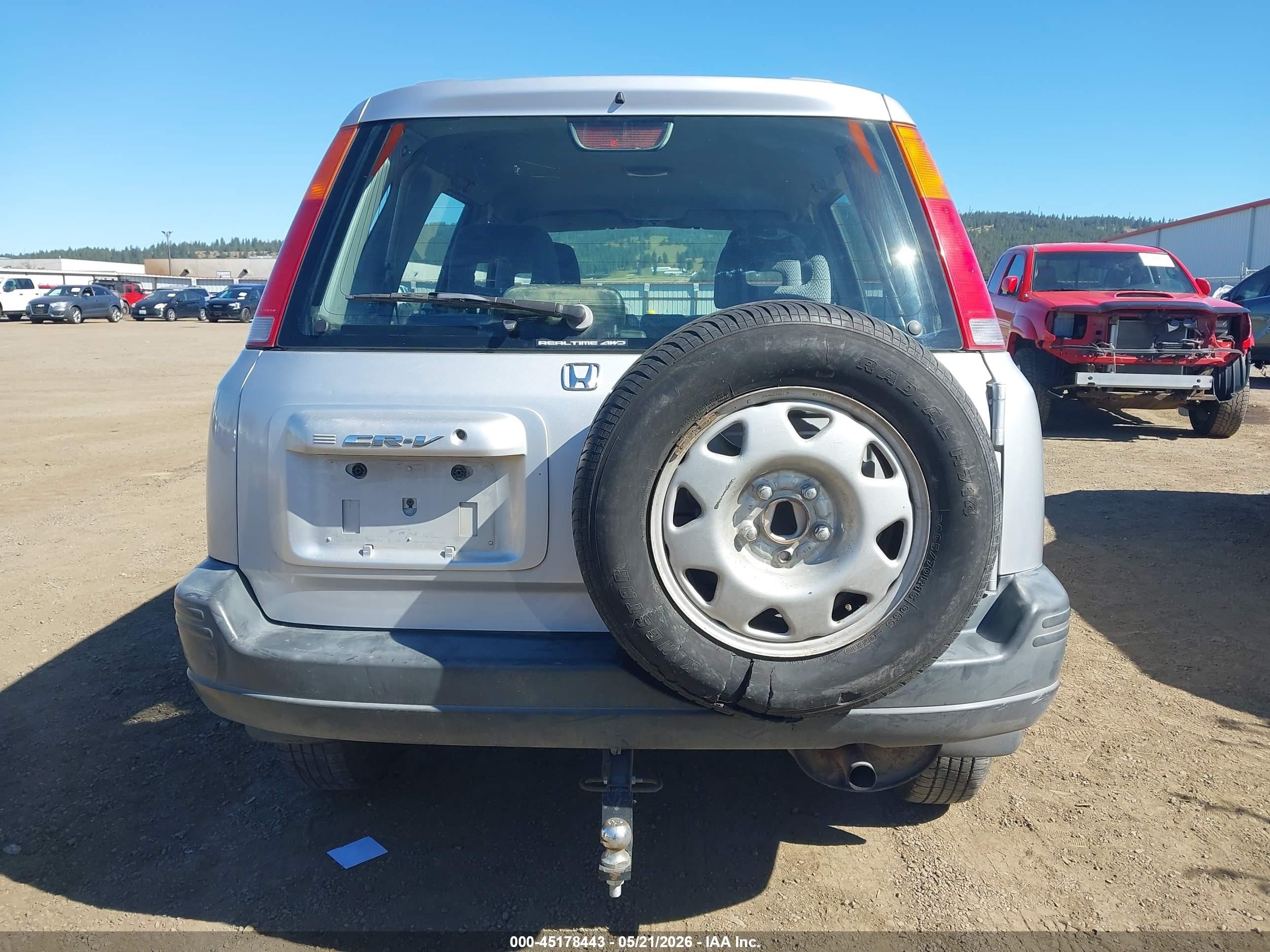 1997 Honda Cr-v   Silver vin: JHLRD1848VC016223