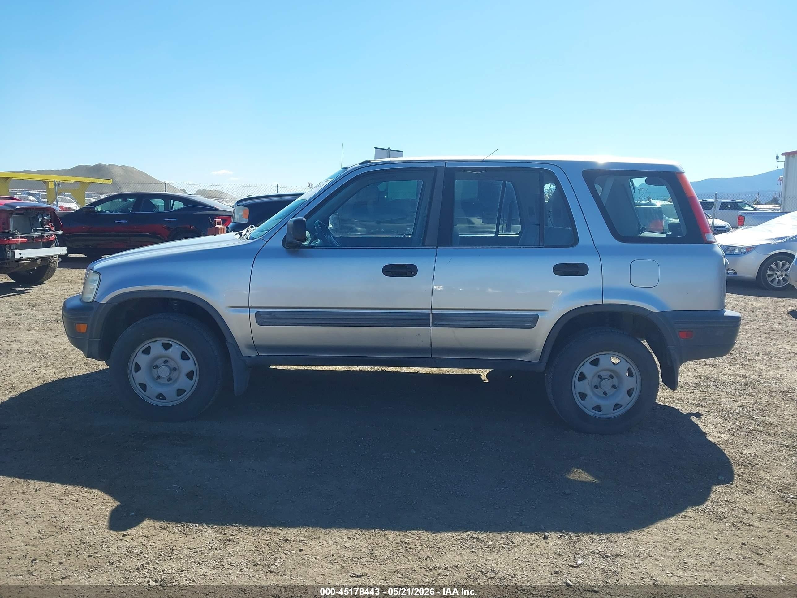 1997 Honda Cr-v   Silver vin: JHLRD1848VC016223