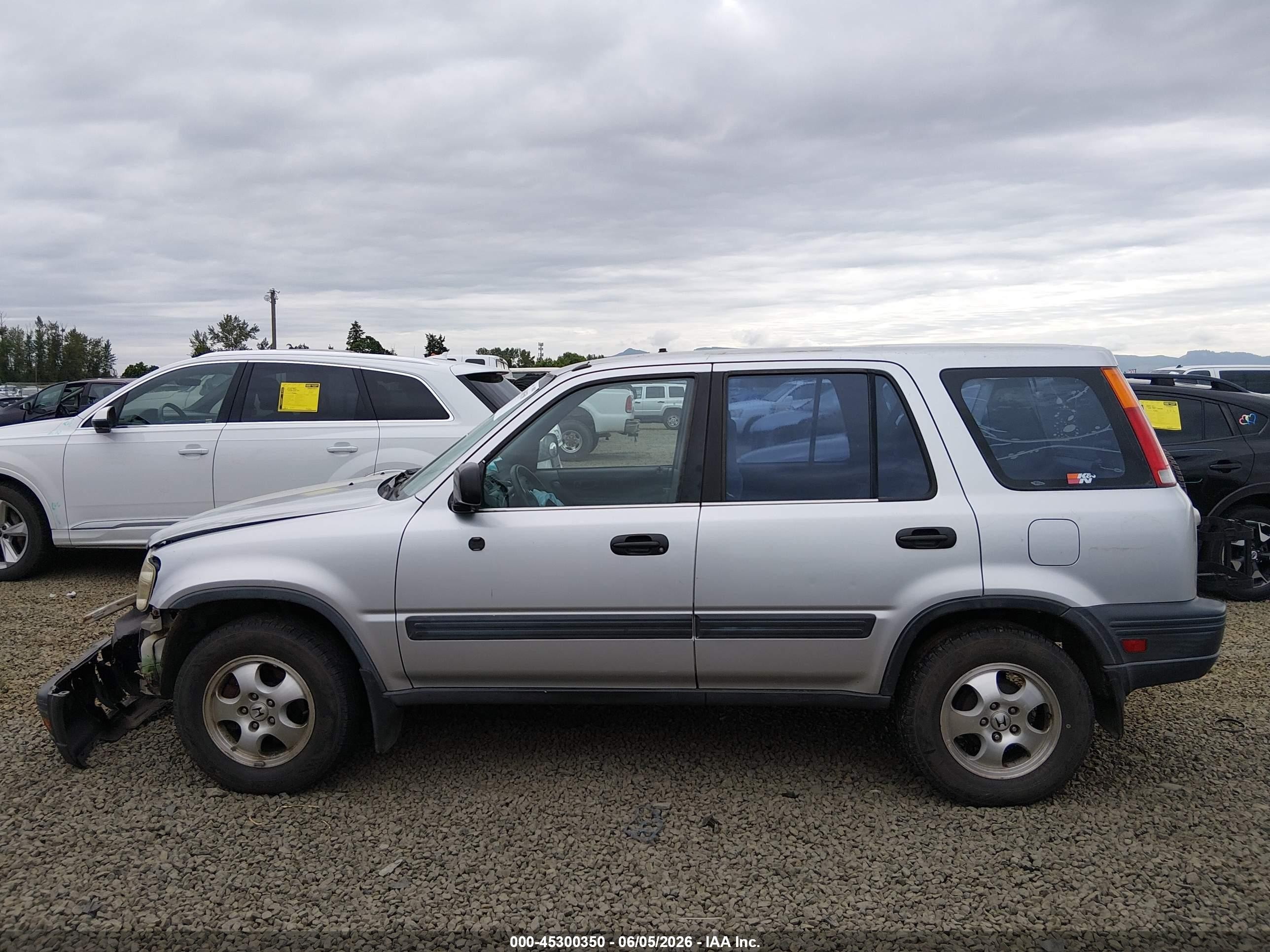 1998 Honda Cr-v Lx Серебряный vin: JHLRD1849WC090848
