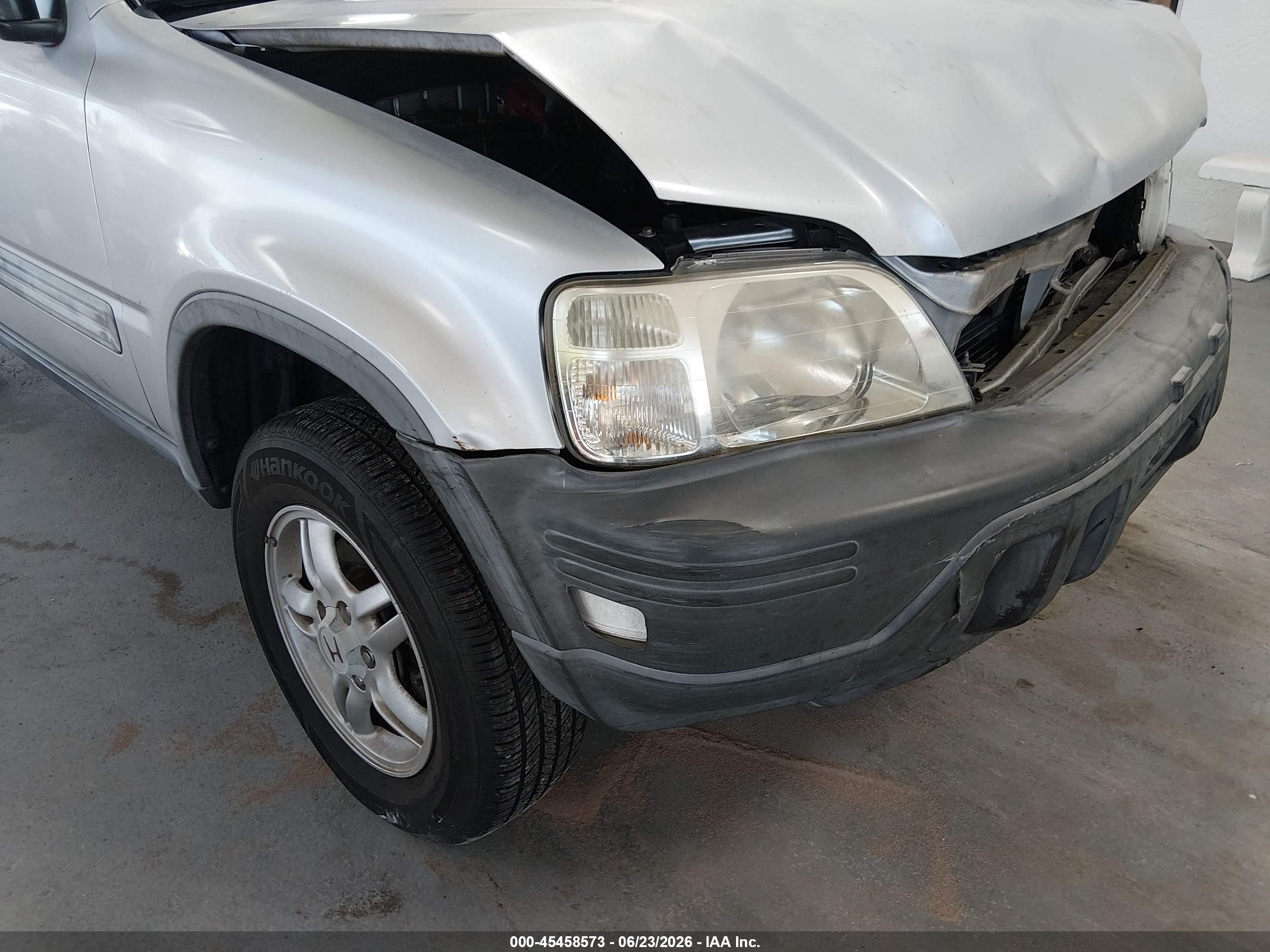 1997 Honda Cr-v   Silver vin: JHLRD1851VC039769