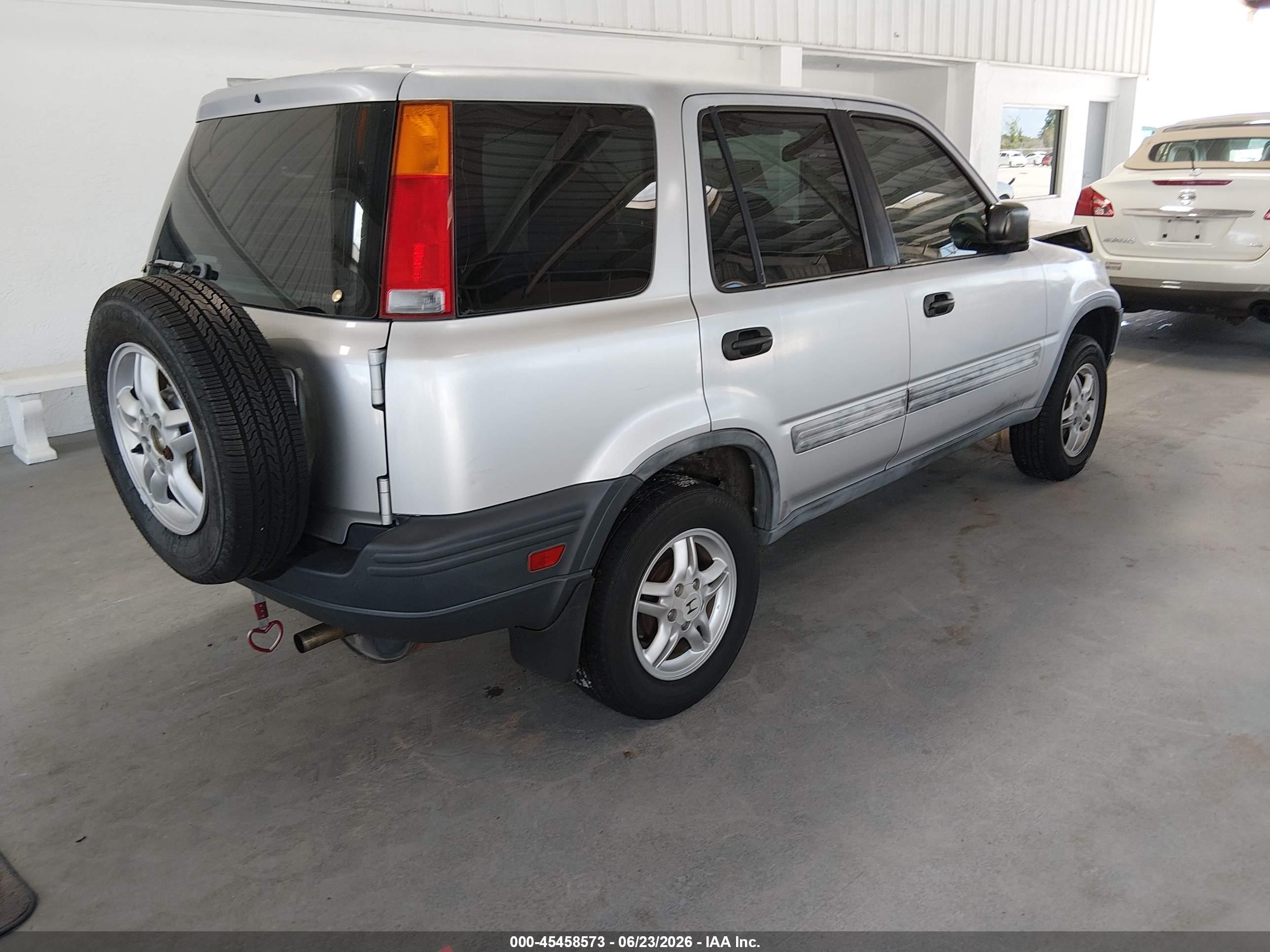 1997 Honda Cr-v   Silver vin: JHLRD1851VC039769