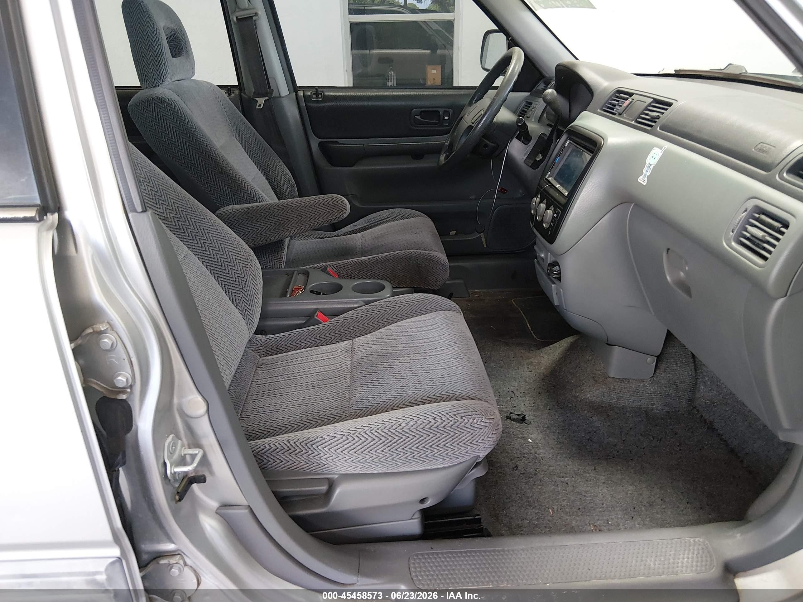 1997 Honda Cr-v   Silver vin: JHLRD1851VC039769