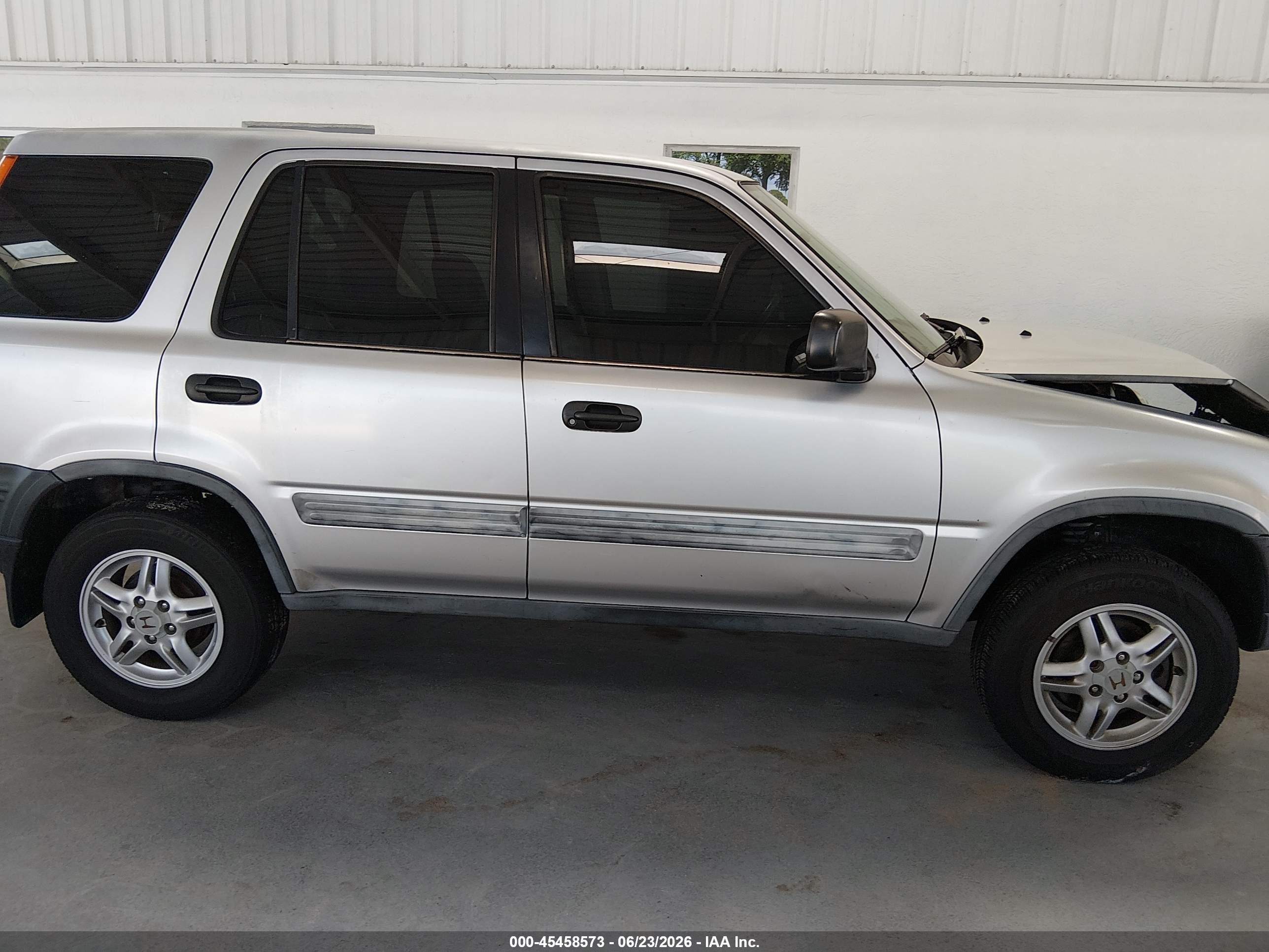 1997 Honda Cr-v   Silver vin: JHLRD1851VC039769