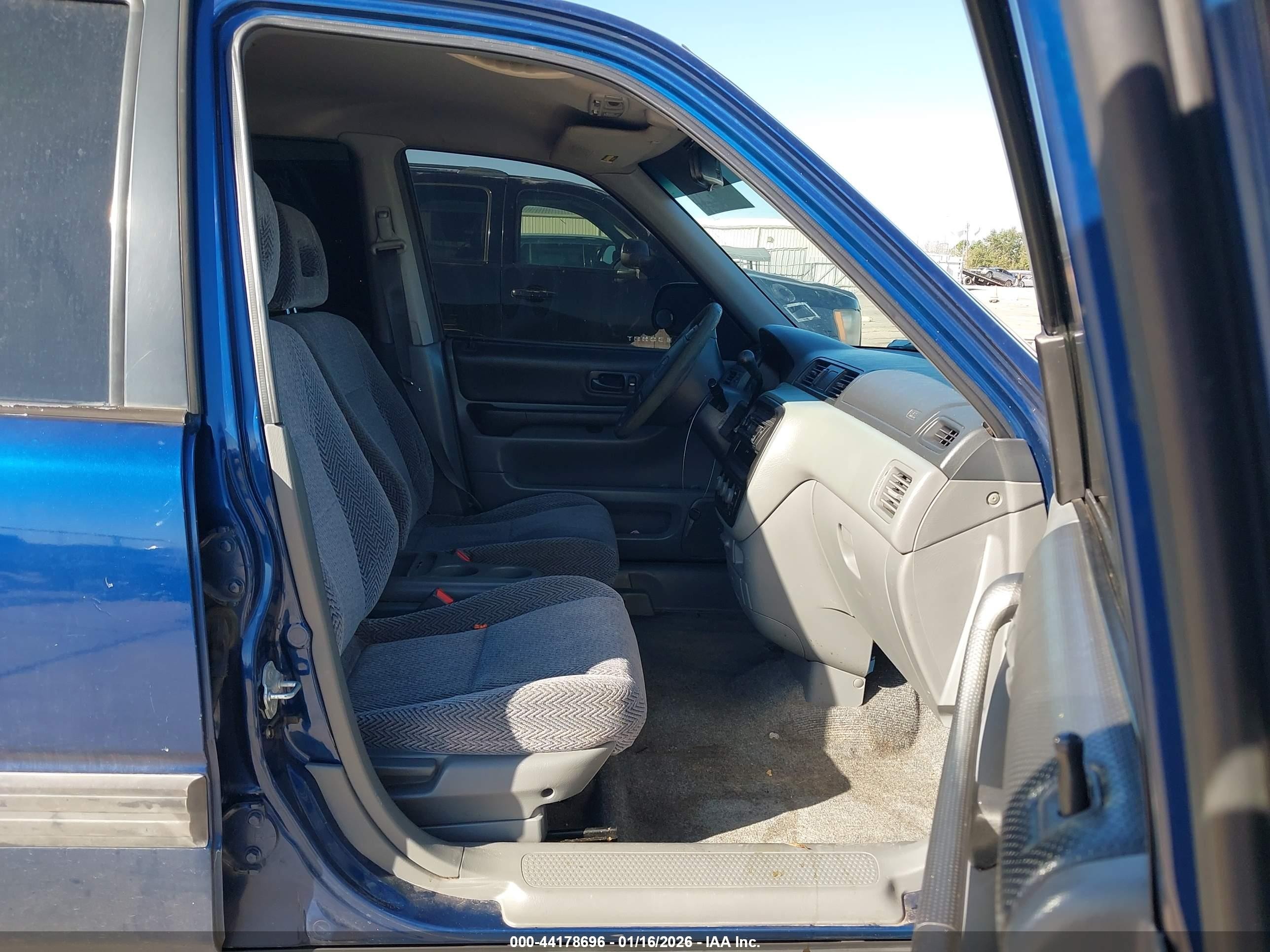 1997 Honda Cr-v Blue vin: JHLRD1853VC038526