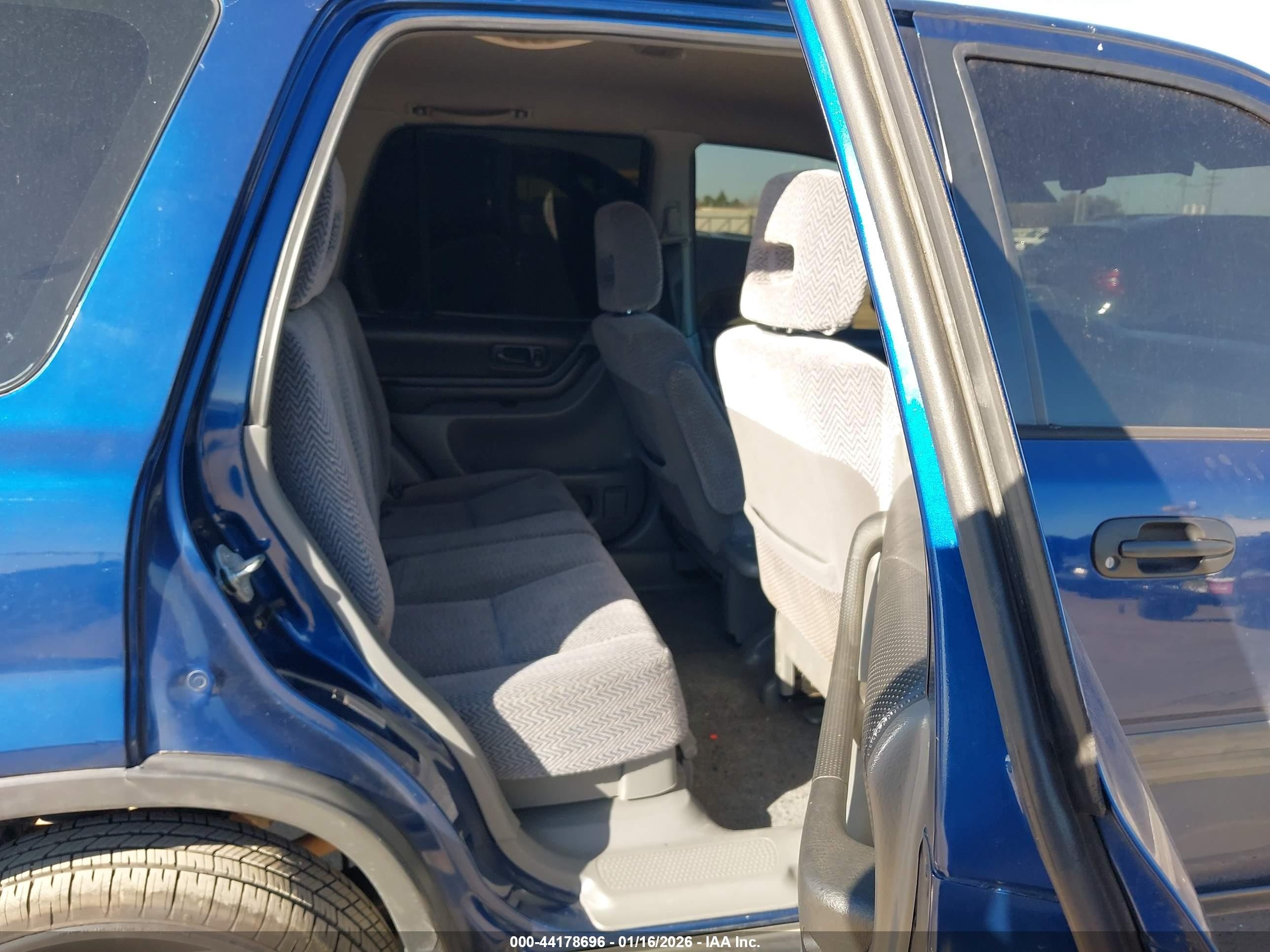 1997 Honda Cr-v Blue vin: JHLRD1853VC038526