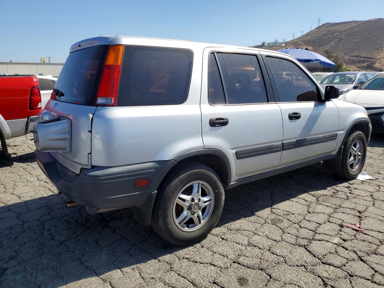 1997 Honda Cr-v Lx Серебряный vin: JHLRD1855VC069860