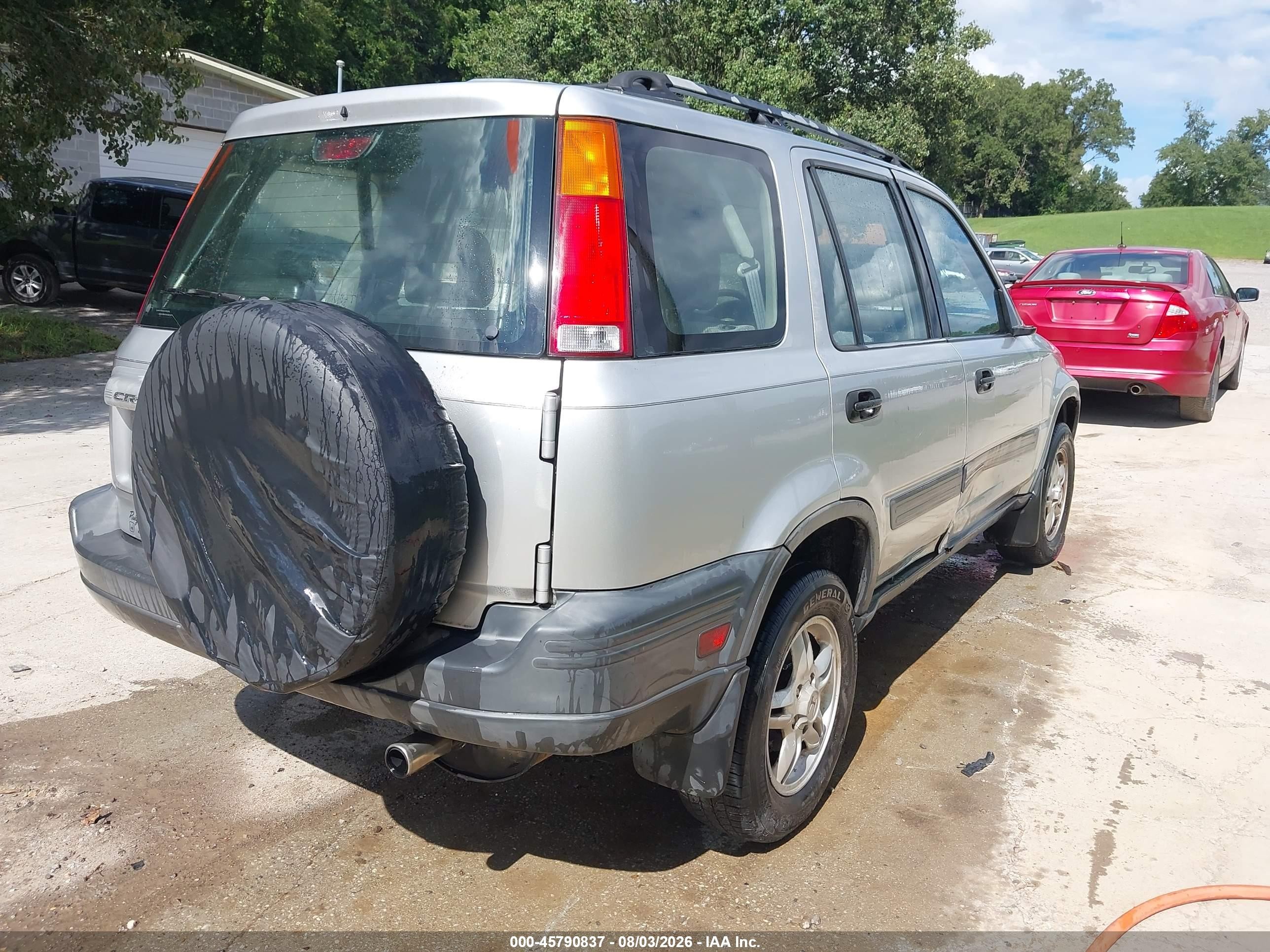 1997 Honda Cr-v   Silver vin: JHLRD1857VC027366