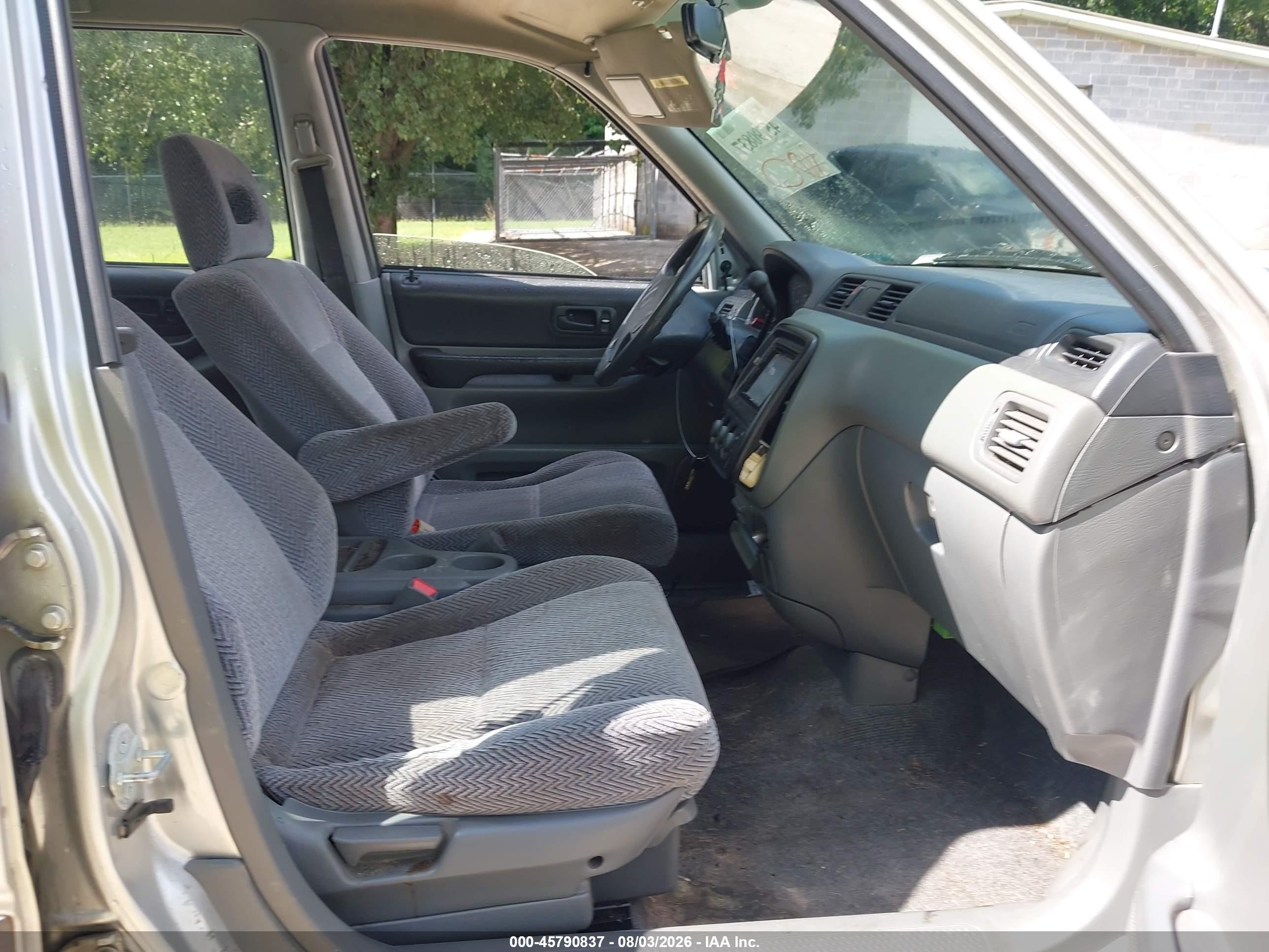 1997 Honda Cr-v   Silver vin: JHLRD1857VC027366
