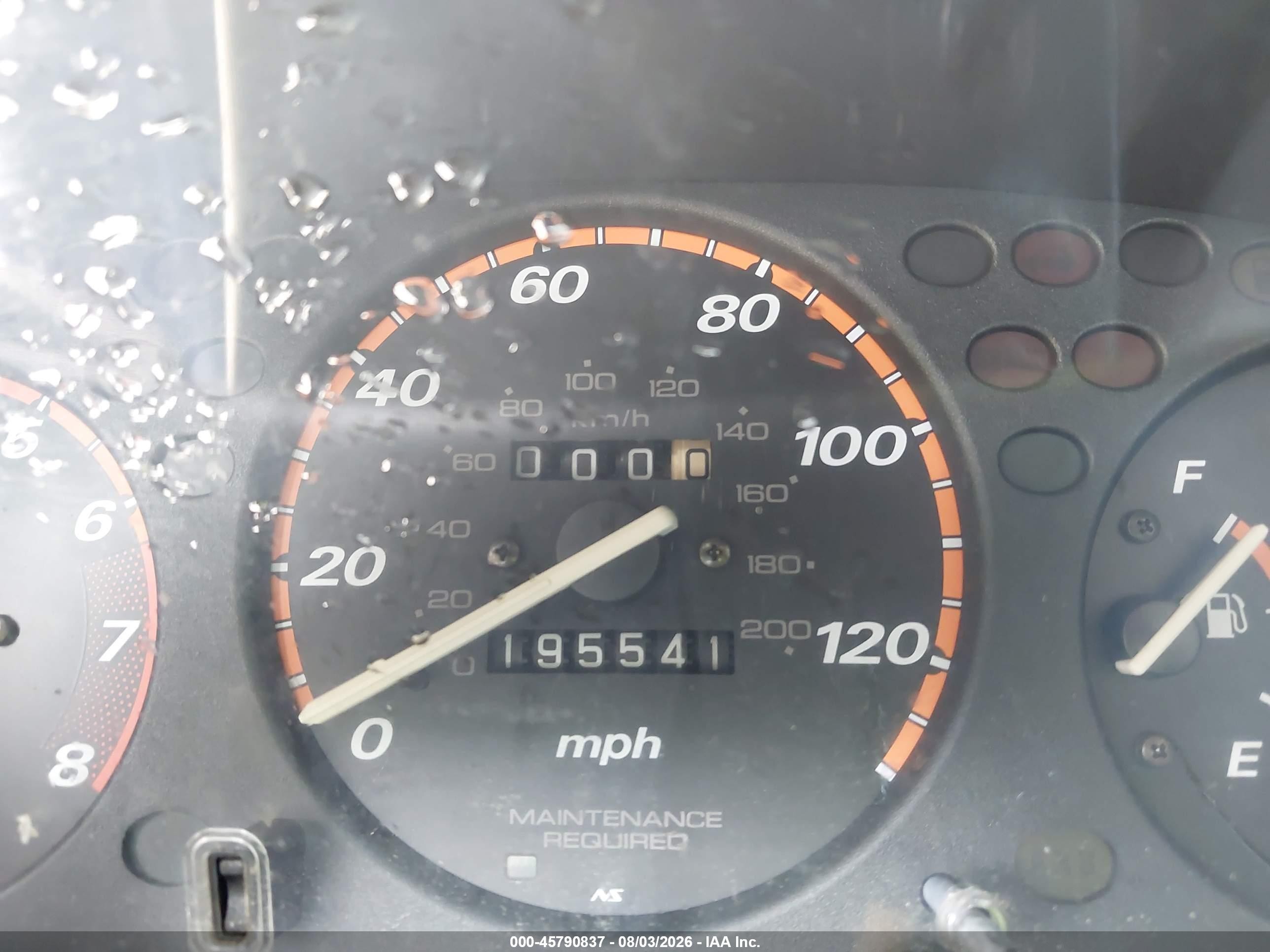 1997 Honda Cr-v   Silver vin: JHLRD1857VC027366