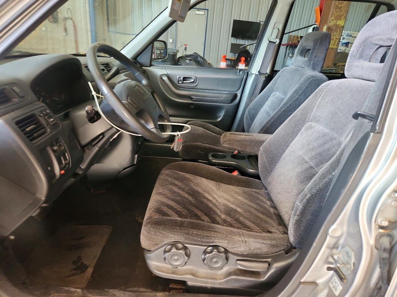 2001 Honda Cr-v Ex Серебряный vin: JHLRD18601C010914