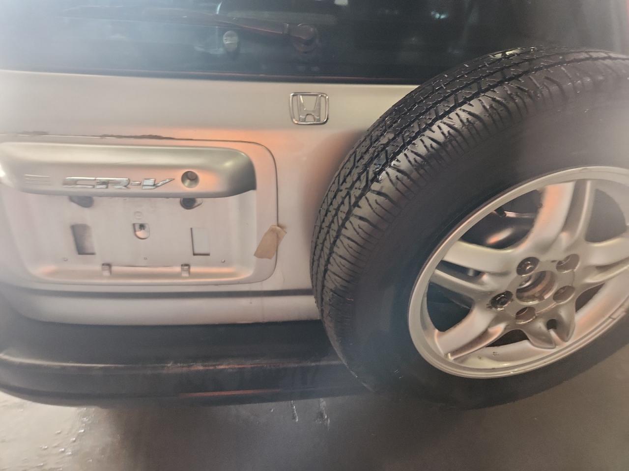 2001 Honda Cr-v Ex Серебряный vin: JHLRD18601C010914 Damage: Lift Gate, Rust, 7 To 8 Inches