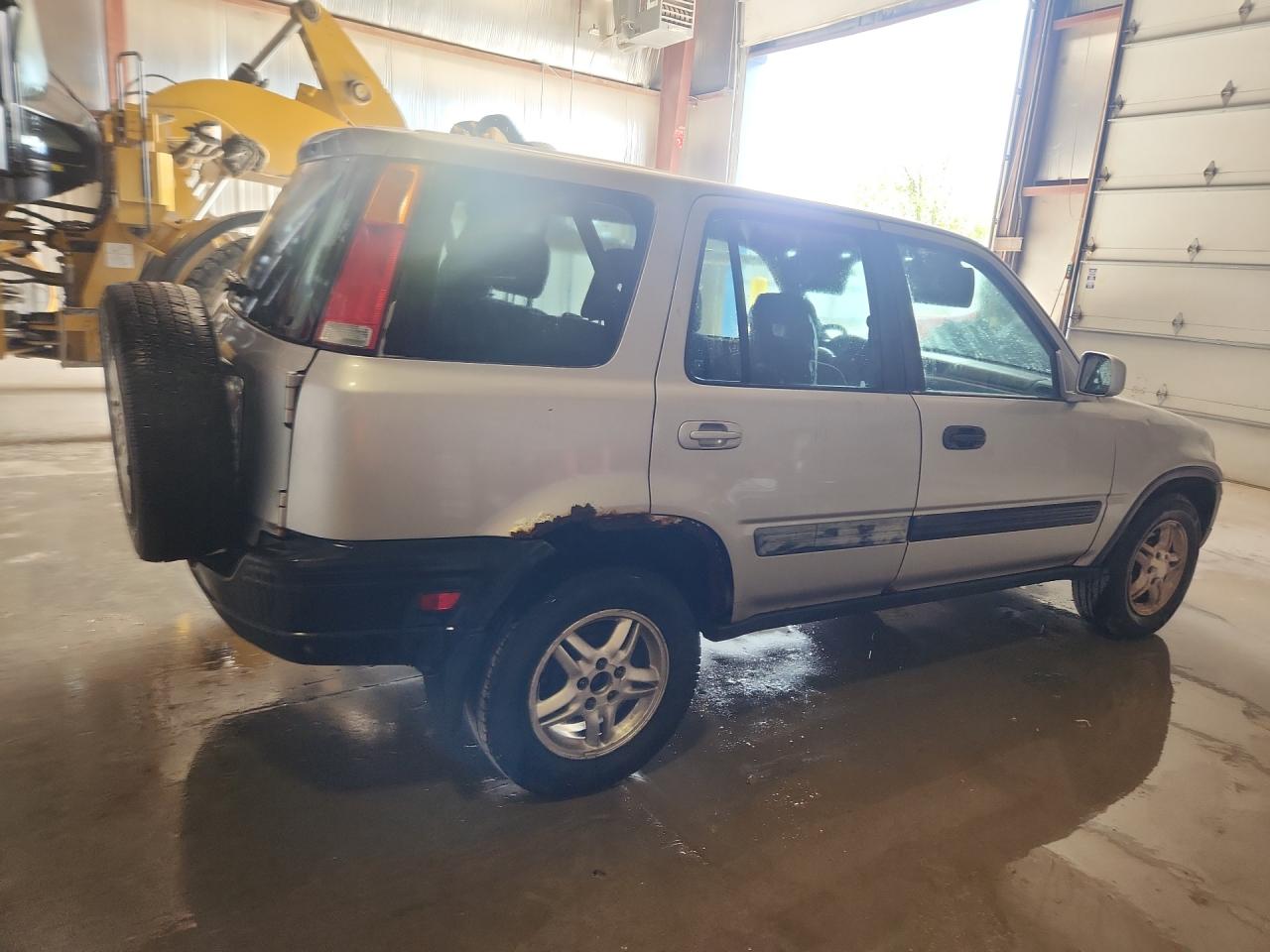 2001 Honda Cr-v Ex Серебряный vin: JHLRD18601C010914 Damage: Right Qtr Panel, Rust, Severe Damage