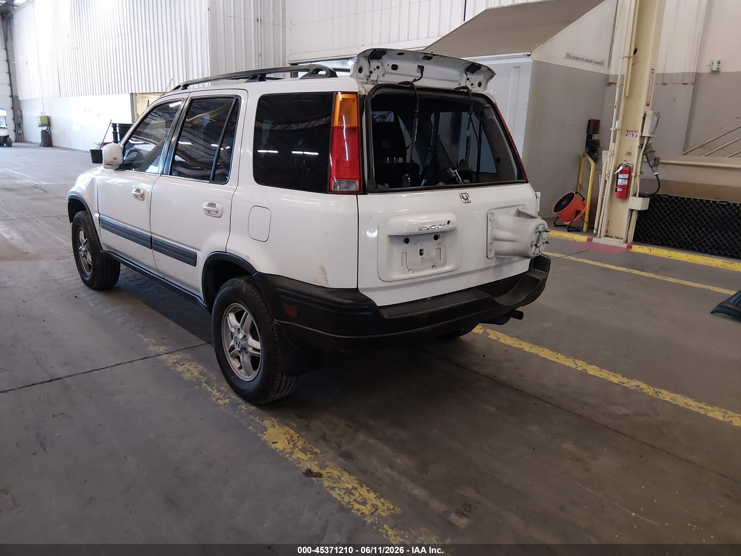 2000 Honda Cr-v Ex White vin: JHLRD1860YC002192