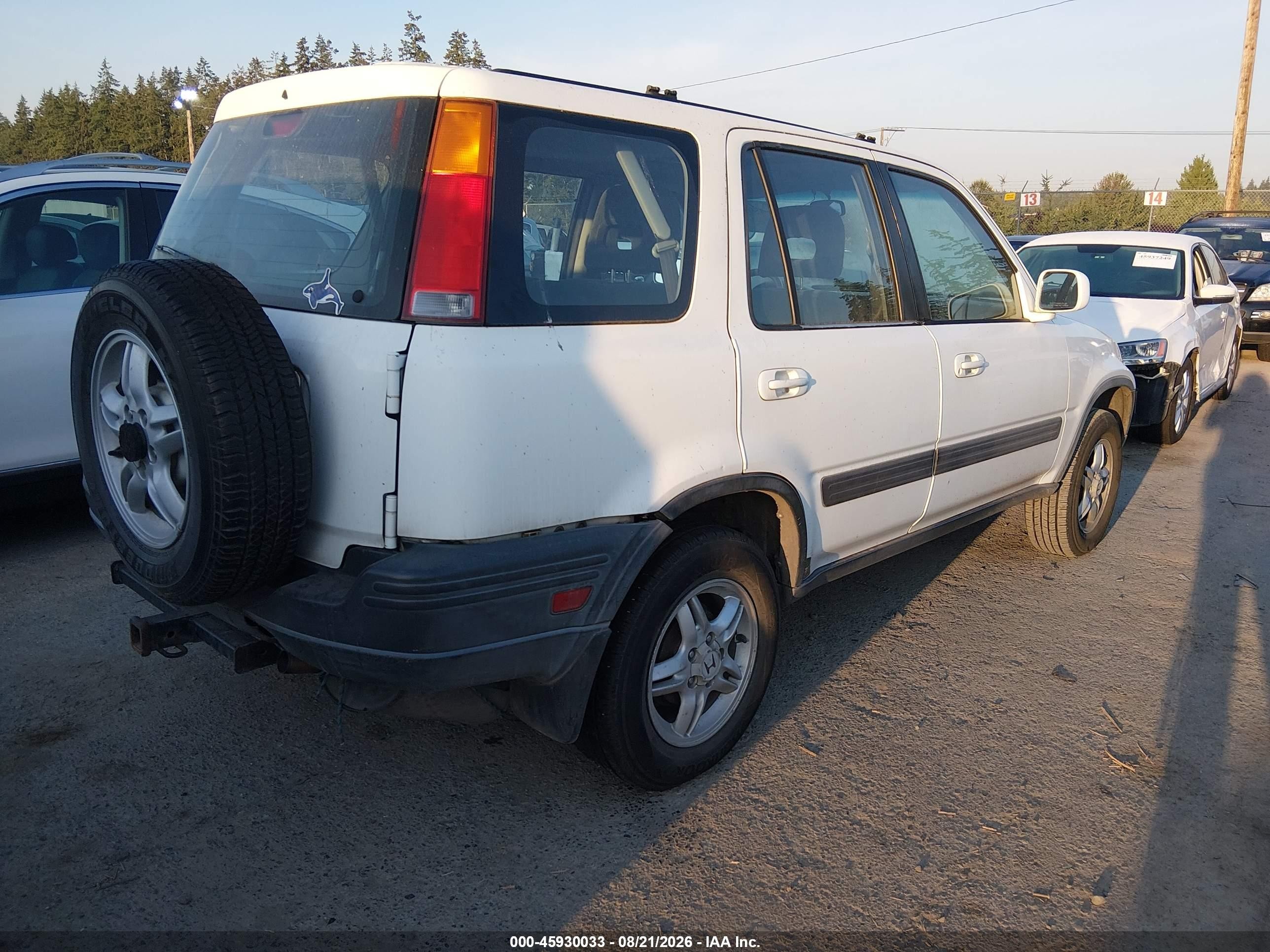 1999 Honda Cr-v Ex White vin: JHLRD1863XC047044