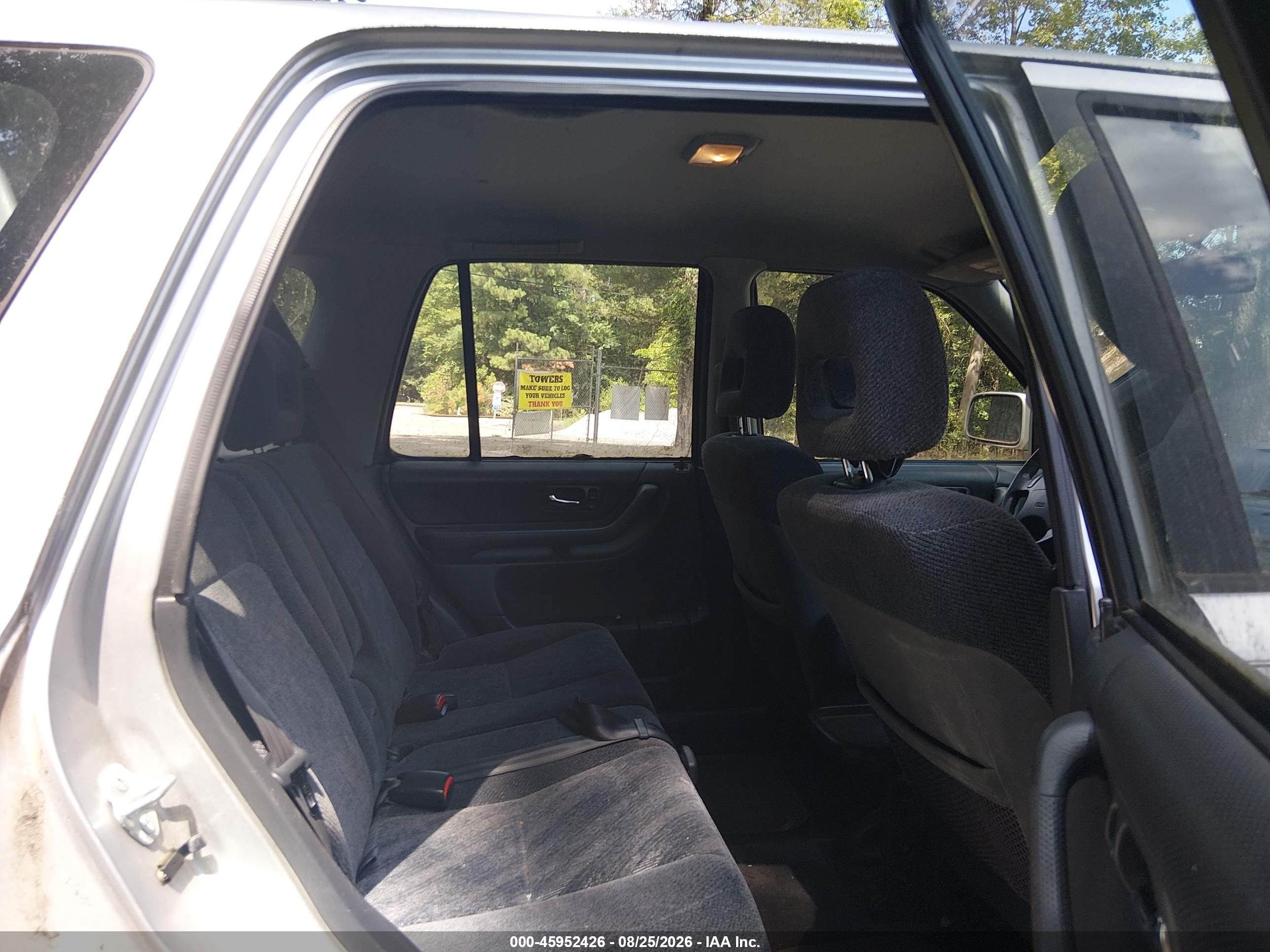 2000 Honda Cr-v Ex Silver vin: JHLRD1864YC042825