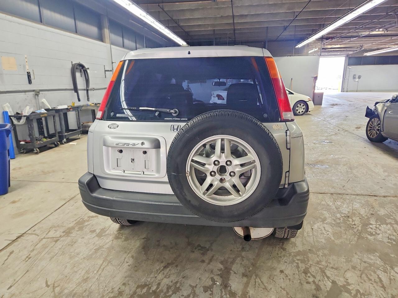 1998 Honda Cr-v Ex Silver vin: JHLRD1869WC035561