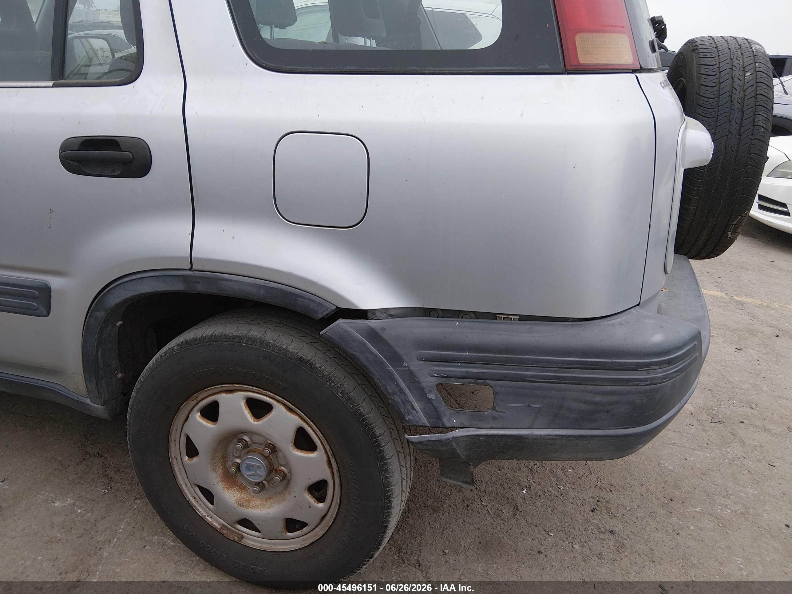 1998 Honda Cr-v Lx Silver vin: JHLRD2840WC009581