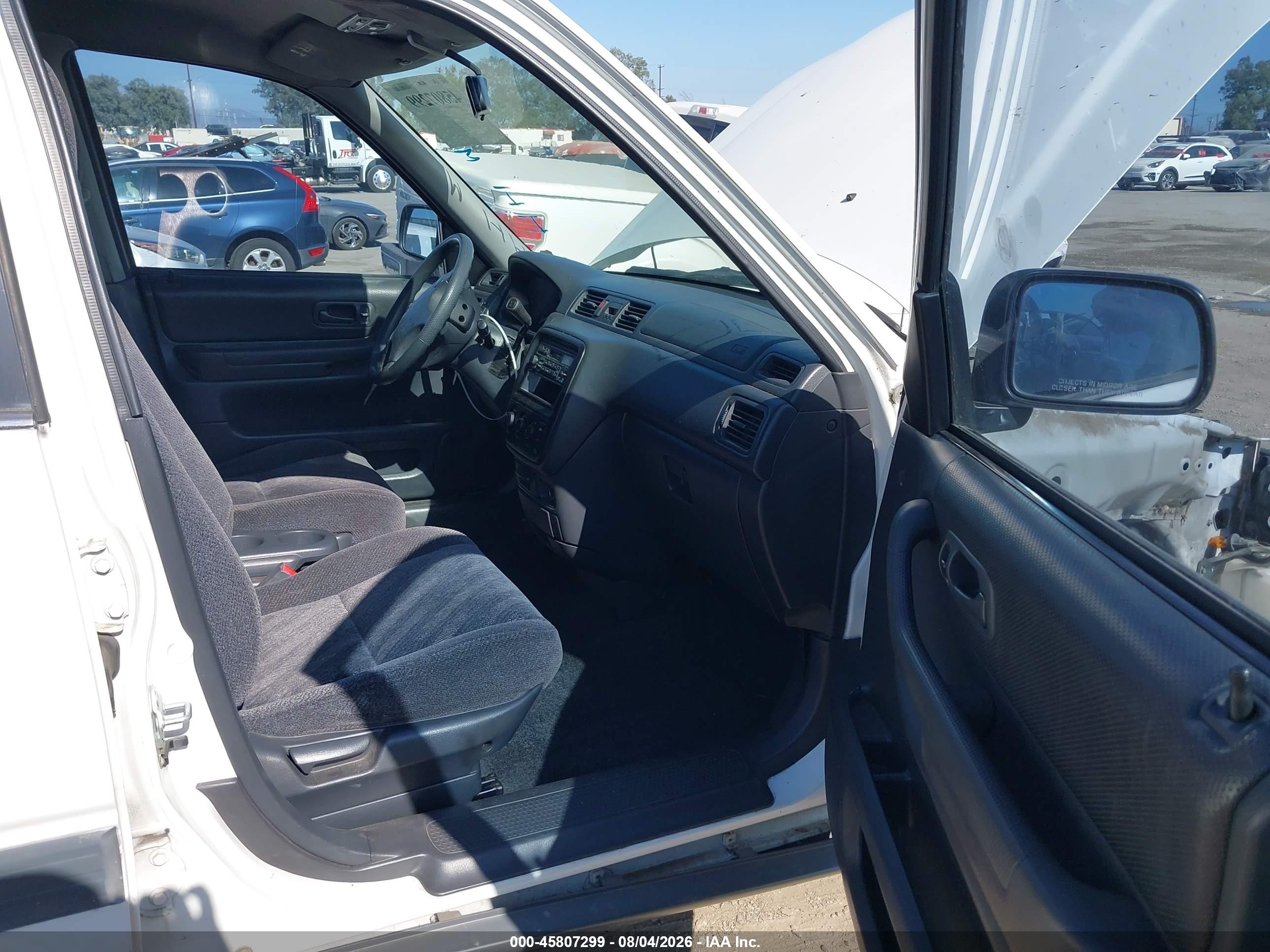 1999 Honda Cr-v Lx White vin: JHLRD2841XC010076