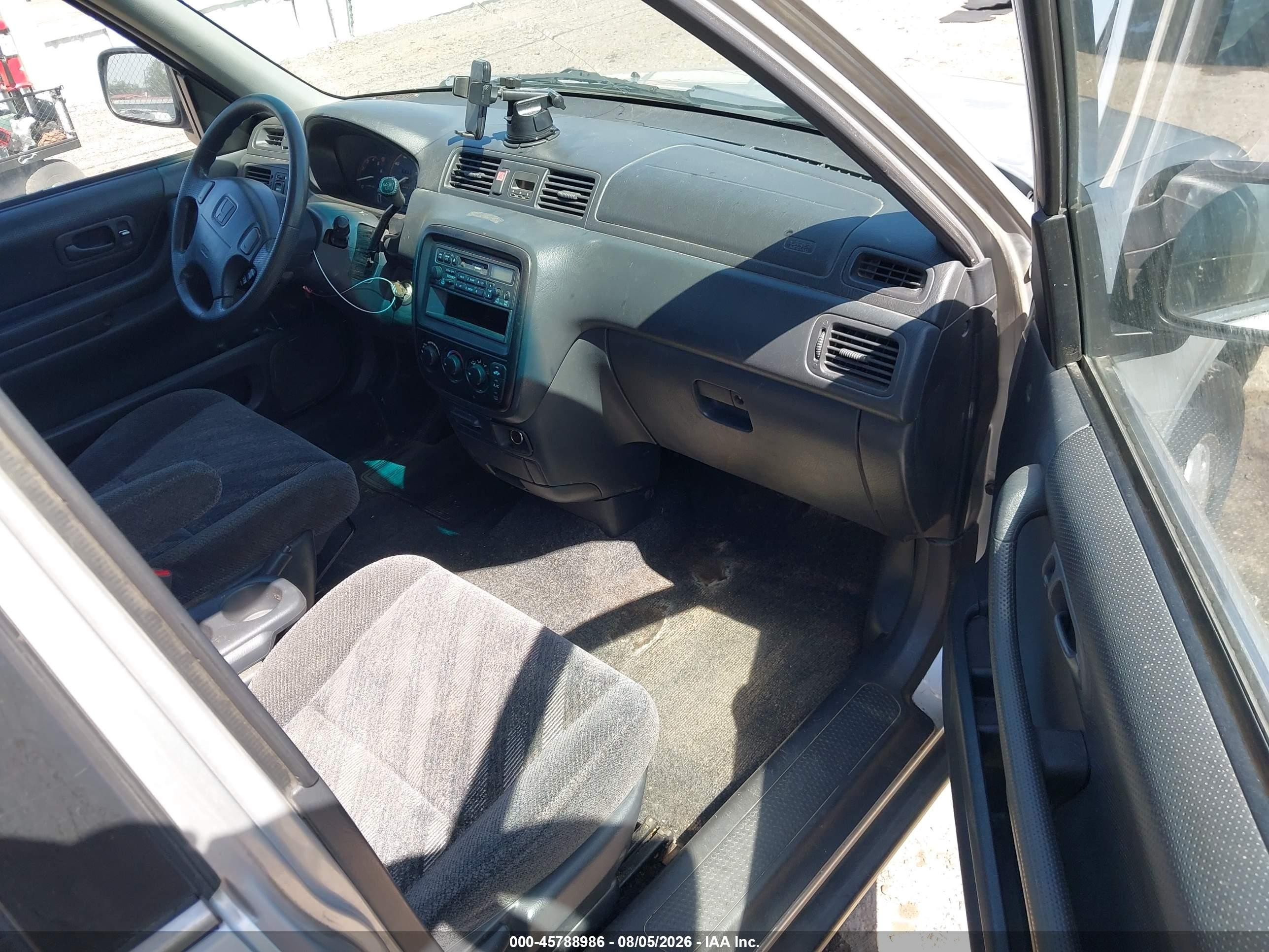 1999 Honda Cr-v Lx Silver vin: JHLRD2842XC011091