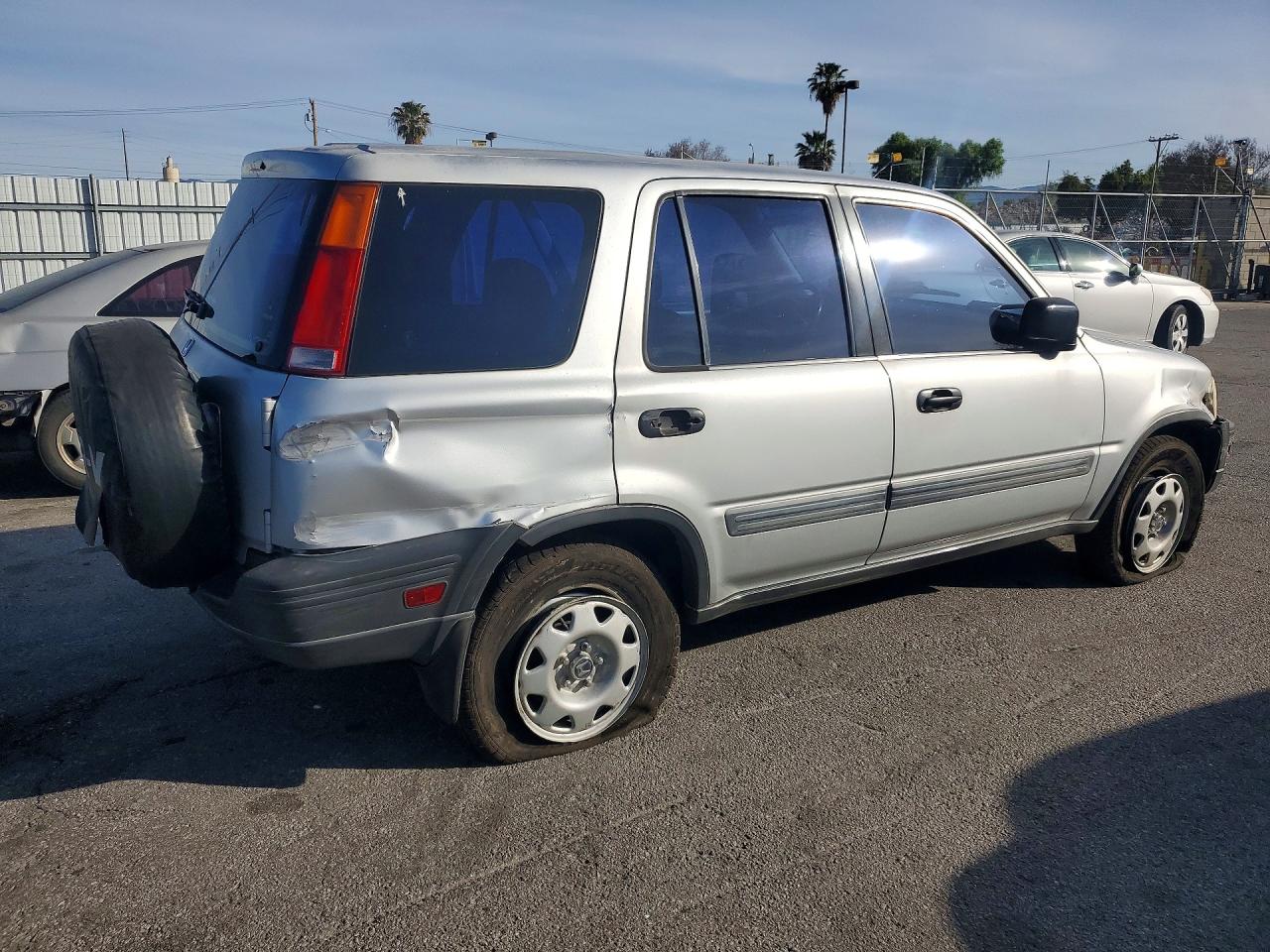 2000 Honda Cr -v Silver vin: JHLRD2842YC005390