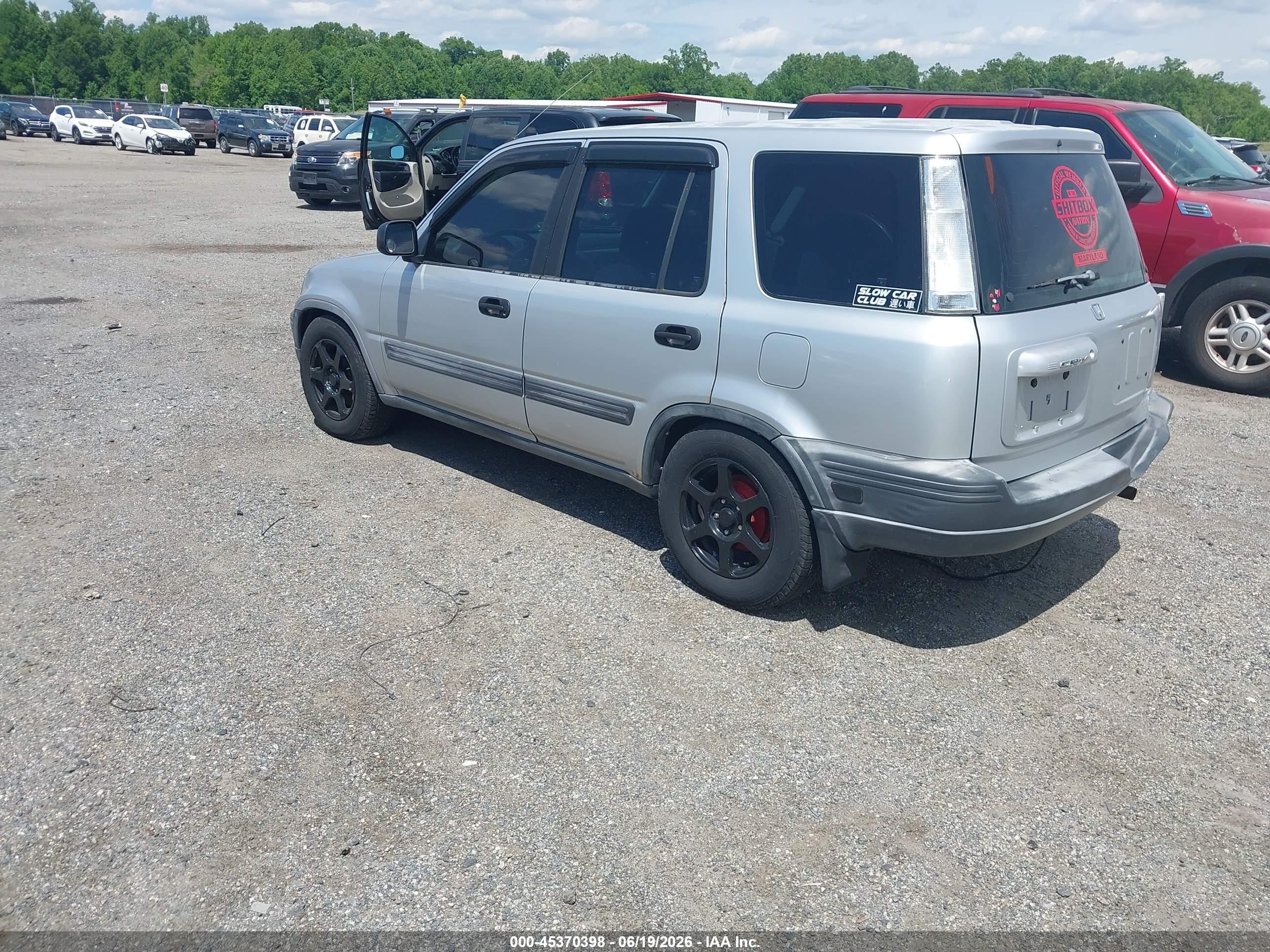 1998 Honda Cr-v Lx Silver vin: JHLRD2843WC007579