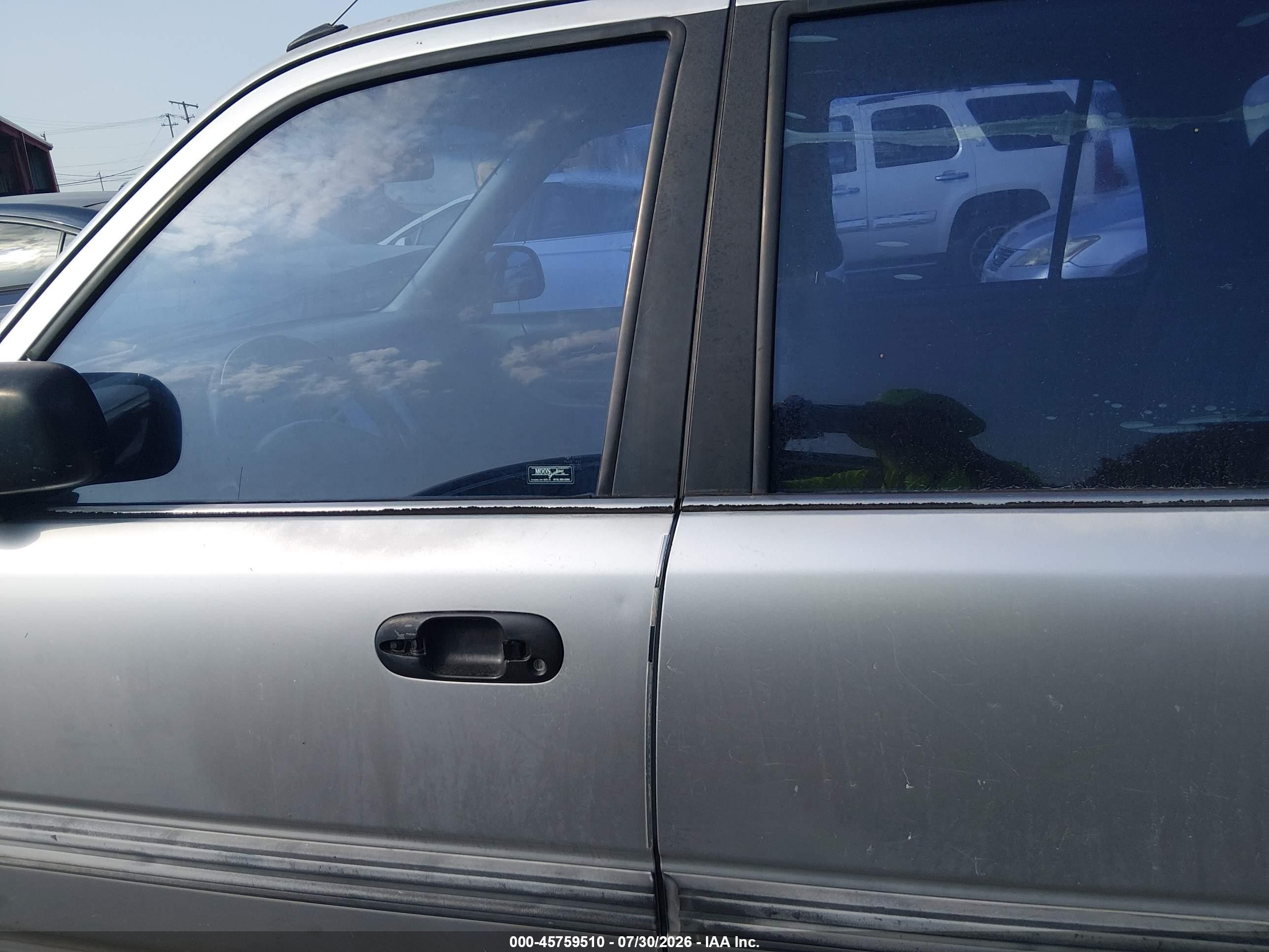 2001 Honda Cr-v Lx Silver vin: JHLRD28451S018677