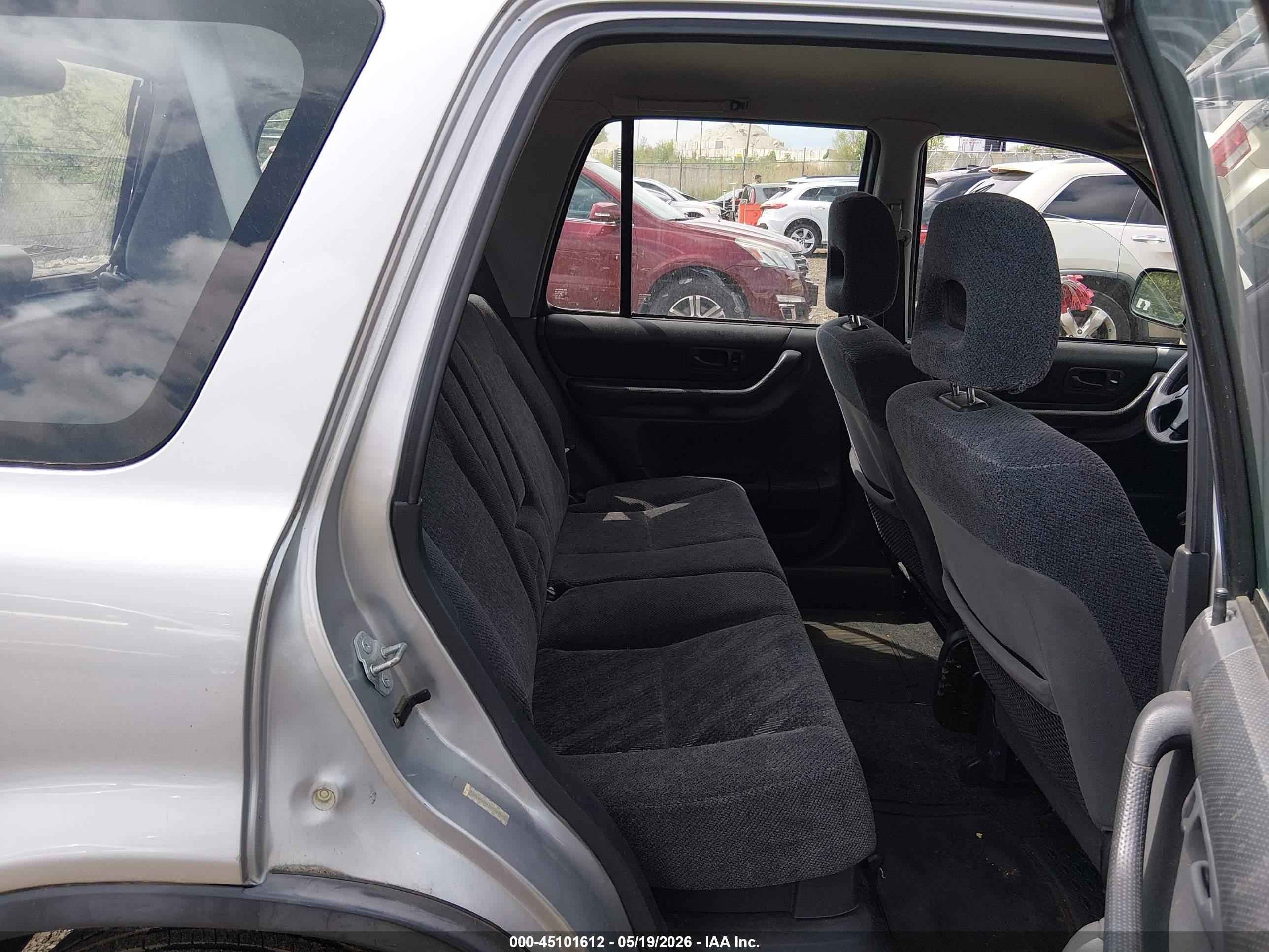 1999 Honda Cr-v Lx Silver vin: JHLRD2845XC003860