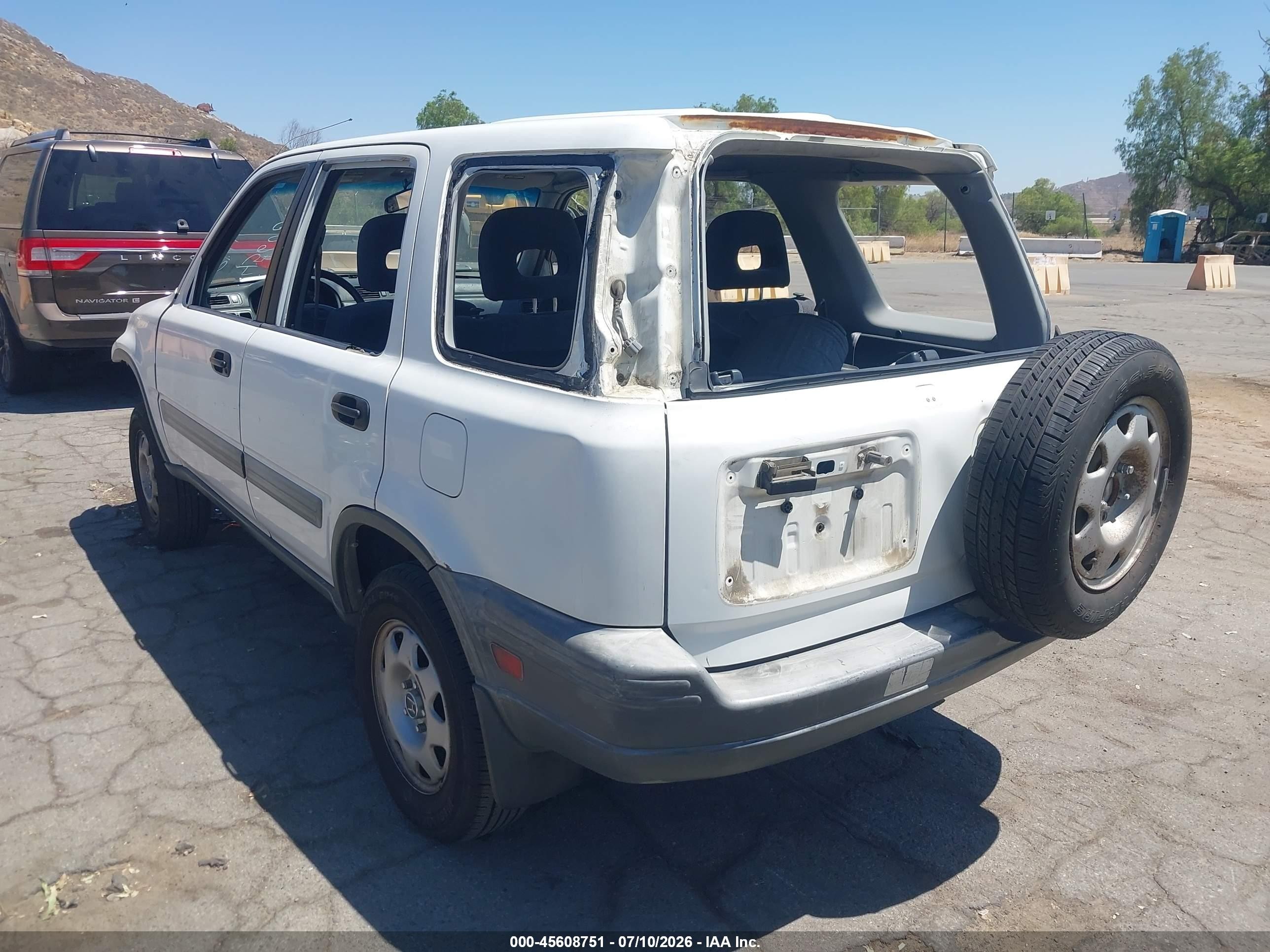 2000 Honda Cr-v Lx White vin: JHLRD2846YC010348