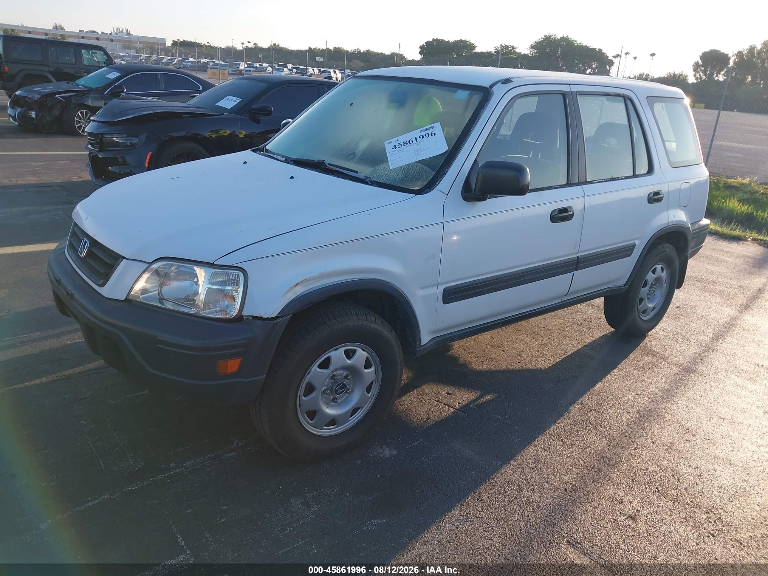 1999 Honda Cr-v Lx White vin: JHLRD2847XC014827
