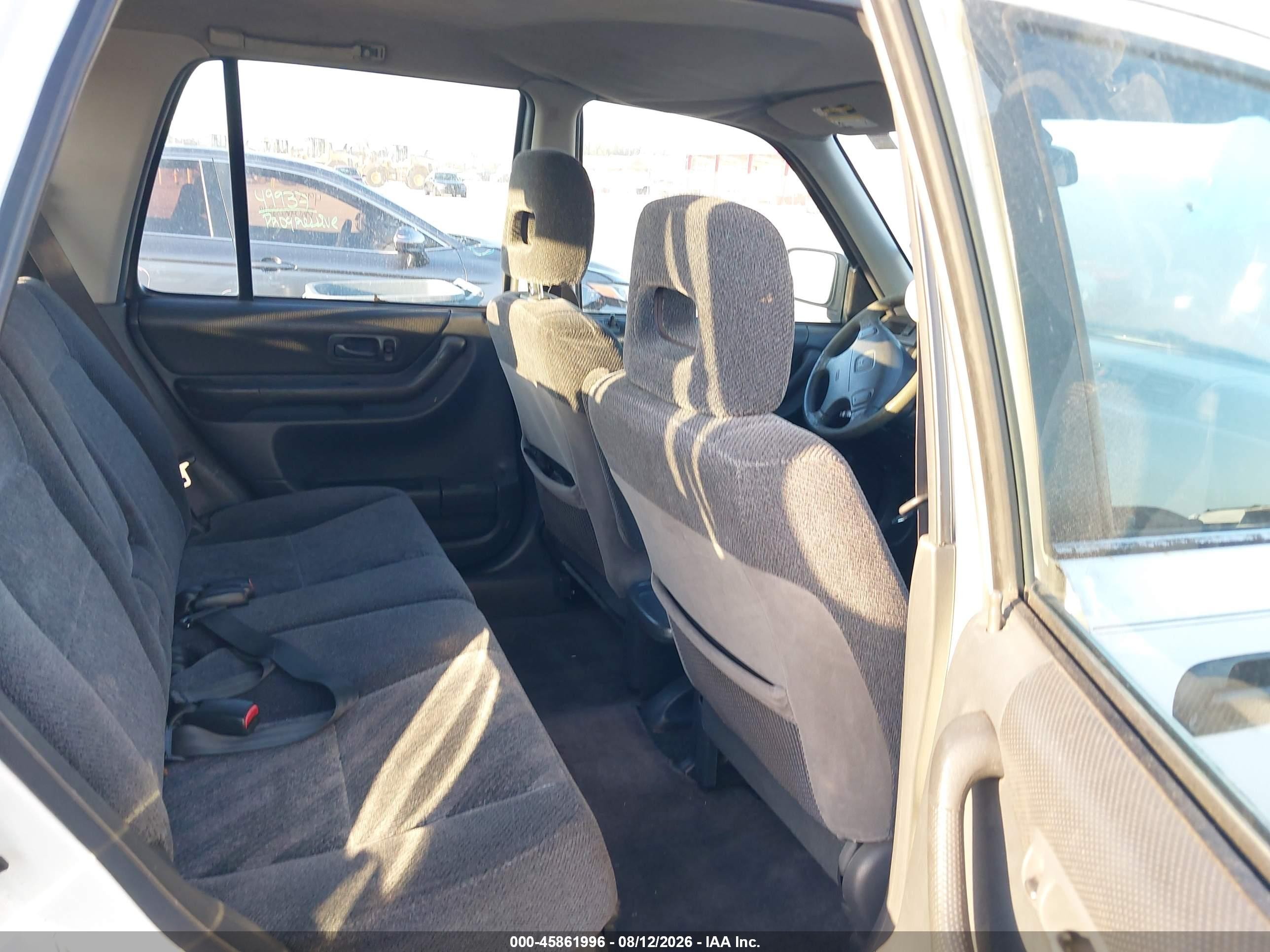 1999 Honda Cr-v Lx White vin: JHLRD2847XC014827