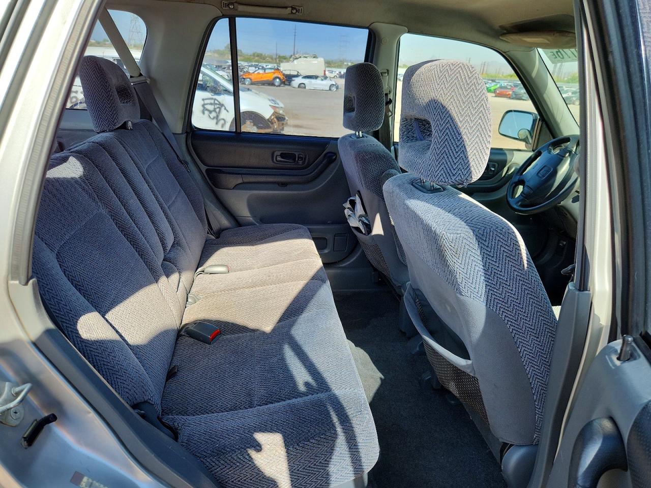1998 Honda Cr-v Lx Серебряный vin: JHLRD284XWC009586