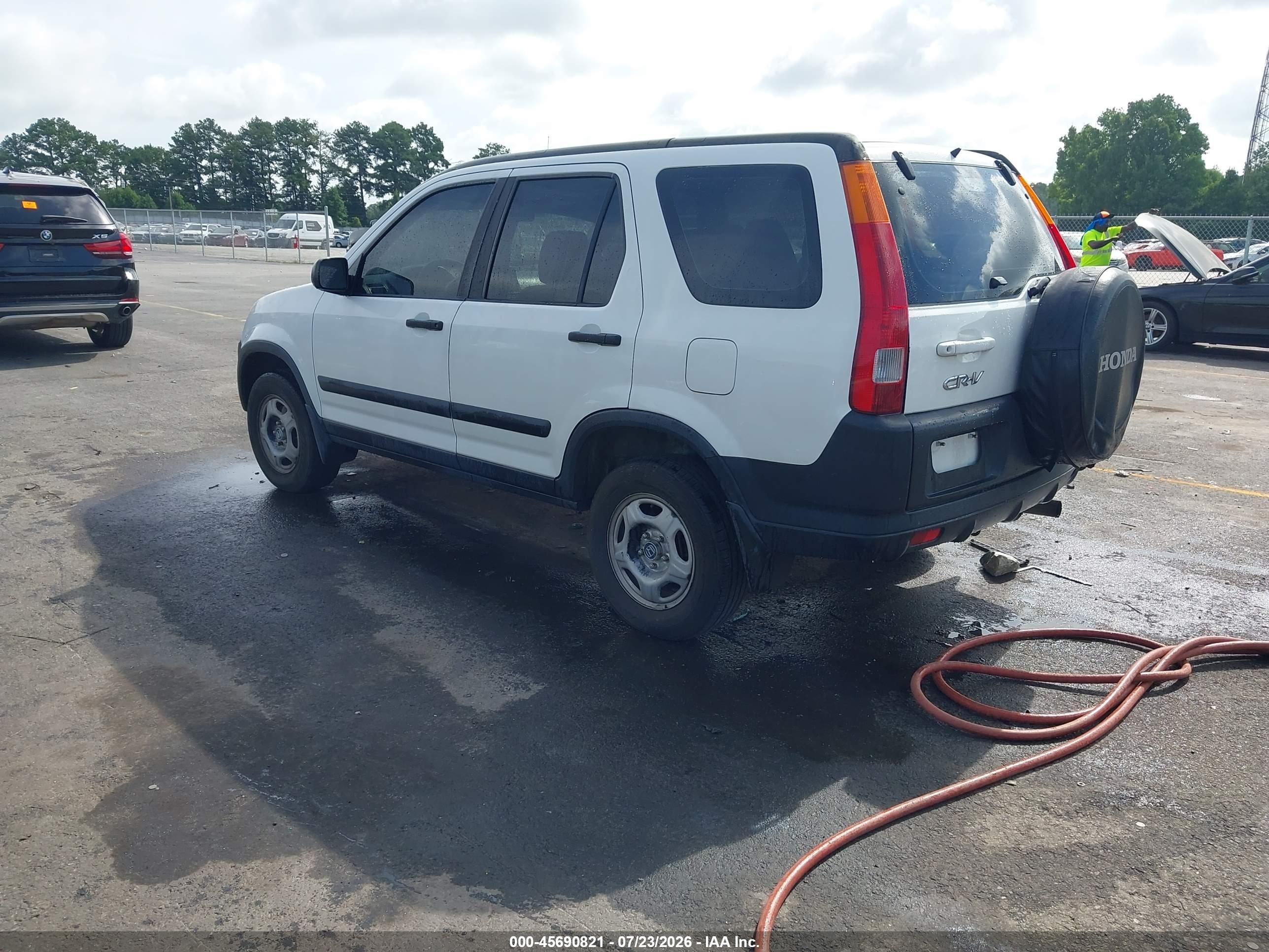 2003 Honda Cr-v Lx White vin: JHLRD68413C011407