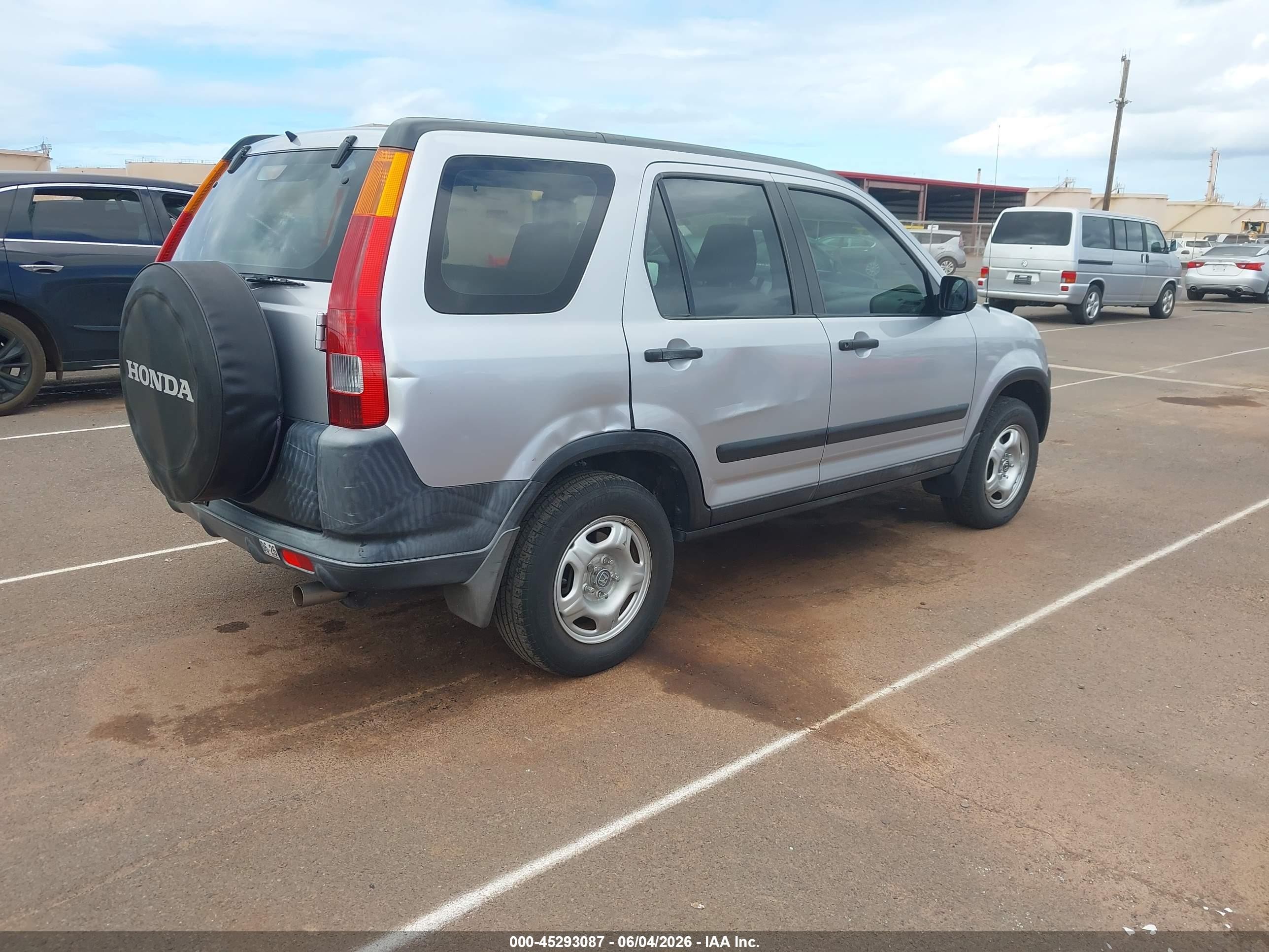 2004 Honda Cr-v Lx Silver vin: JHLRD68414C013000