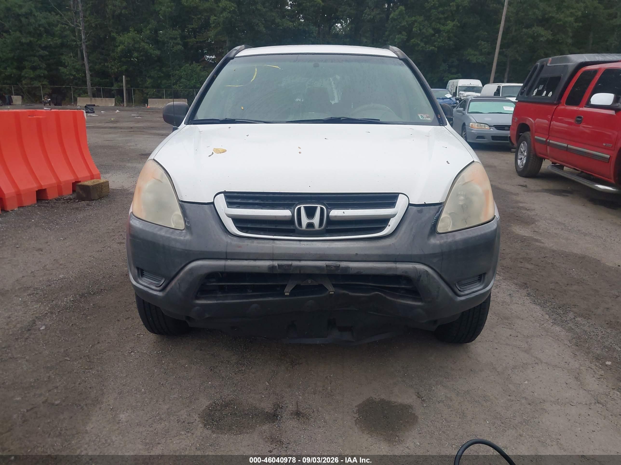 2002 Honda Cr-v Lx White vin: JHLRD68422C015416