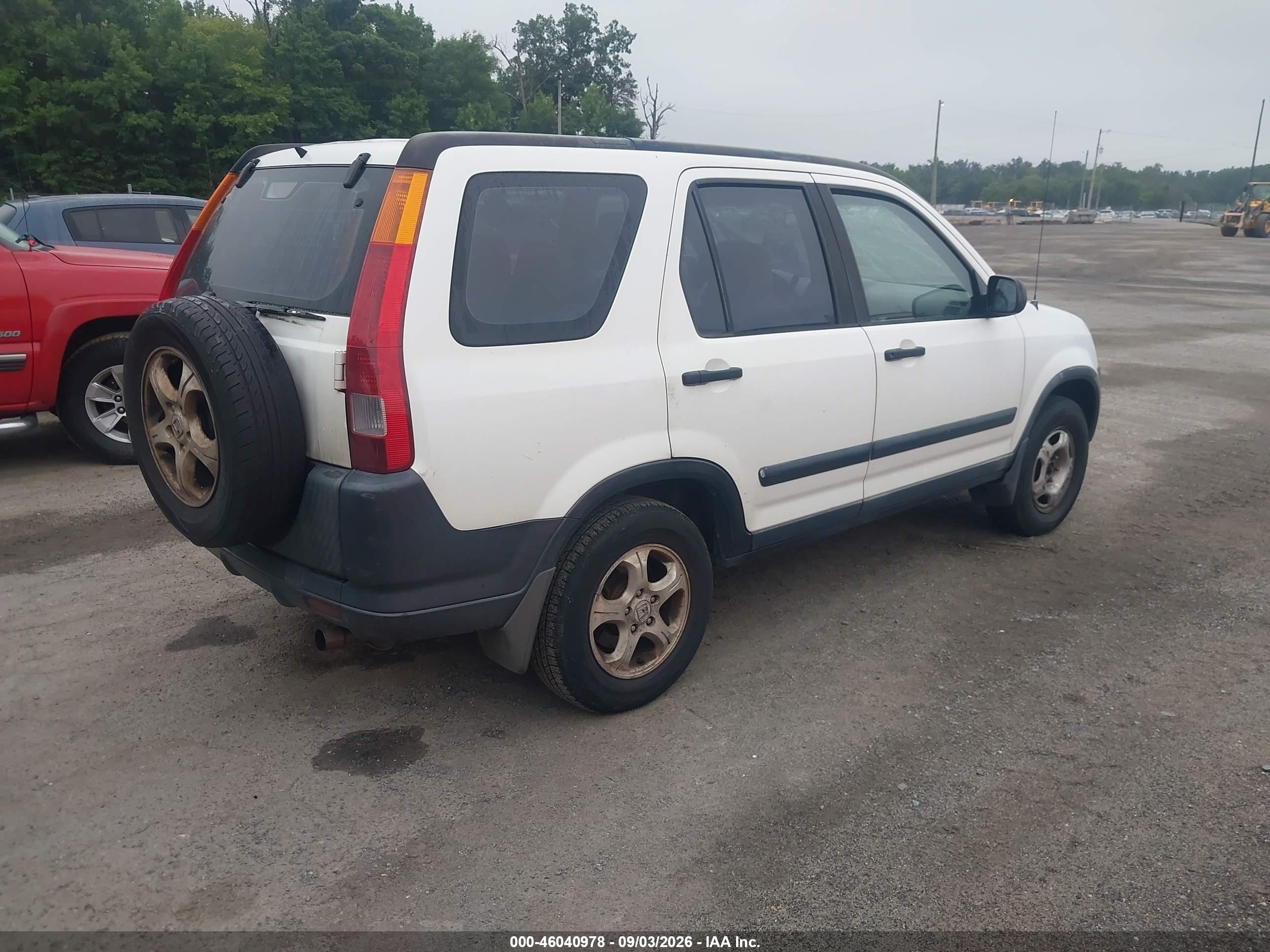 2002 Honda Cr-v Lx White vin: JHLRD68422C015416
