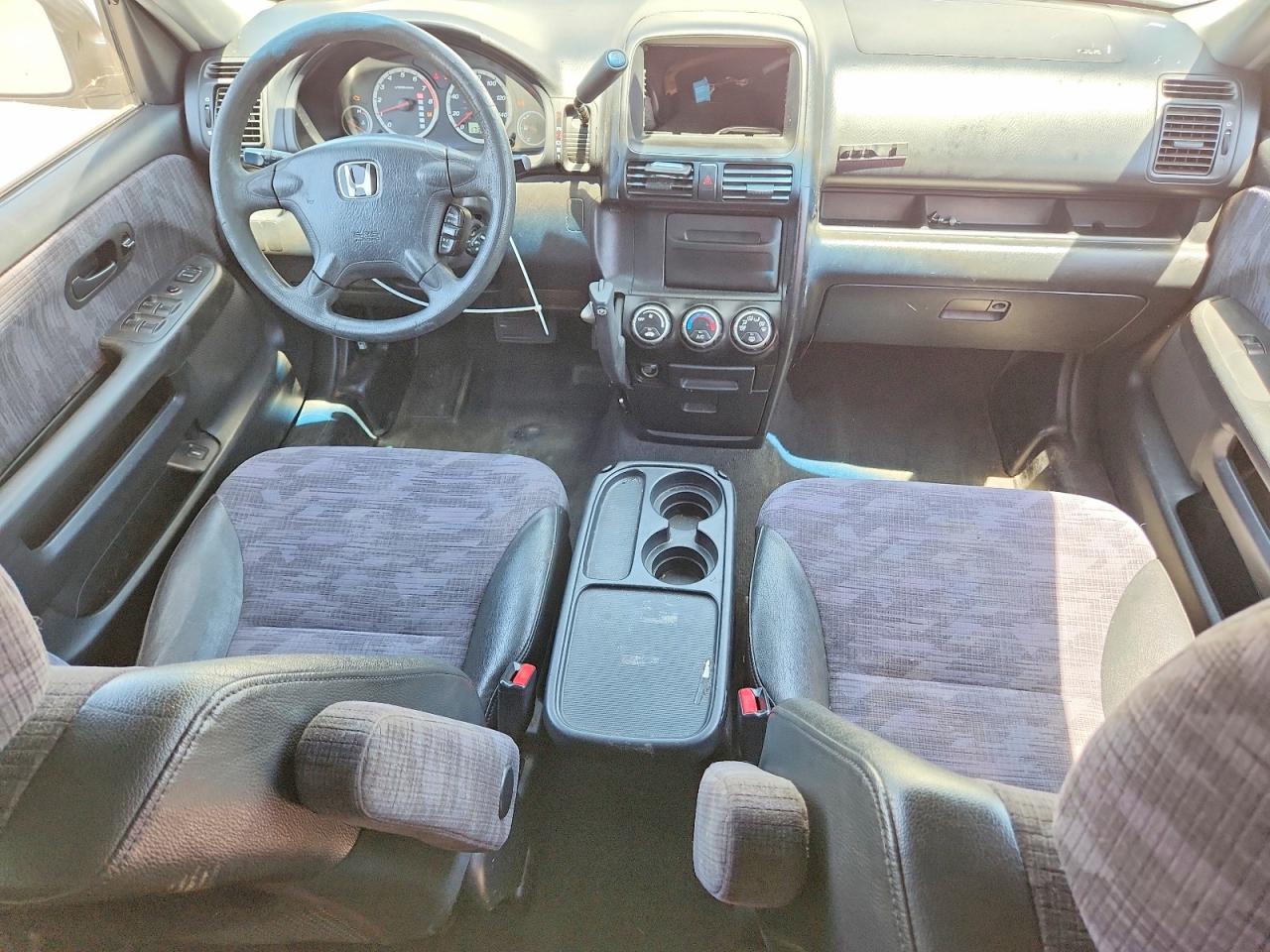 2004 Honda Cr-v Lx Silver vin: JHLRD68484C011048