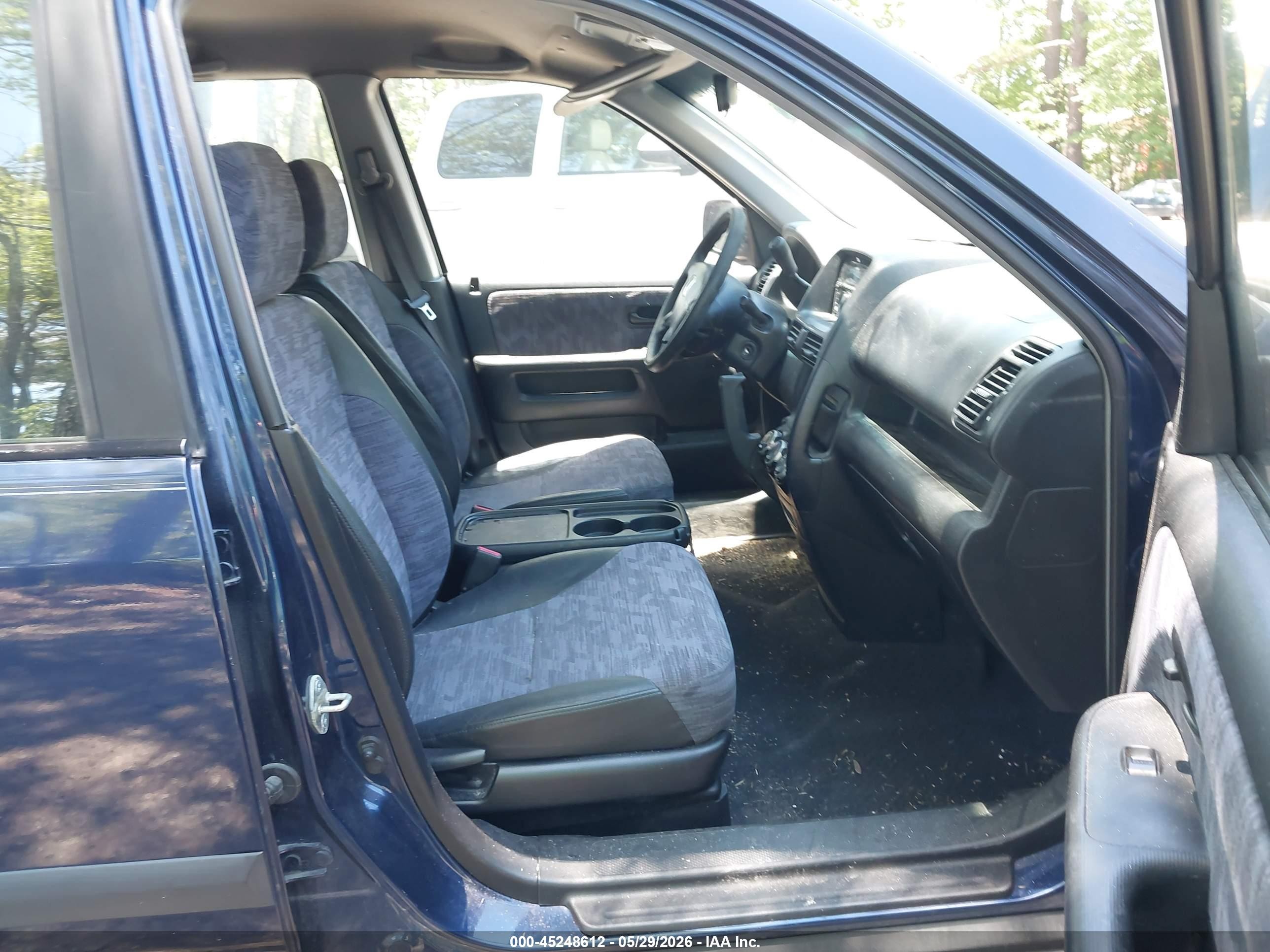 2004 Honda Cr-v Lx Blue vin: JHLRD68494C012922
